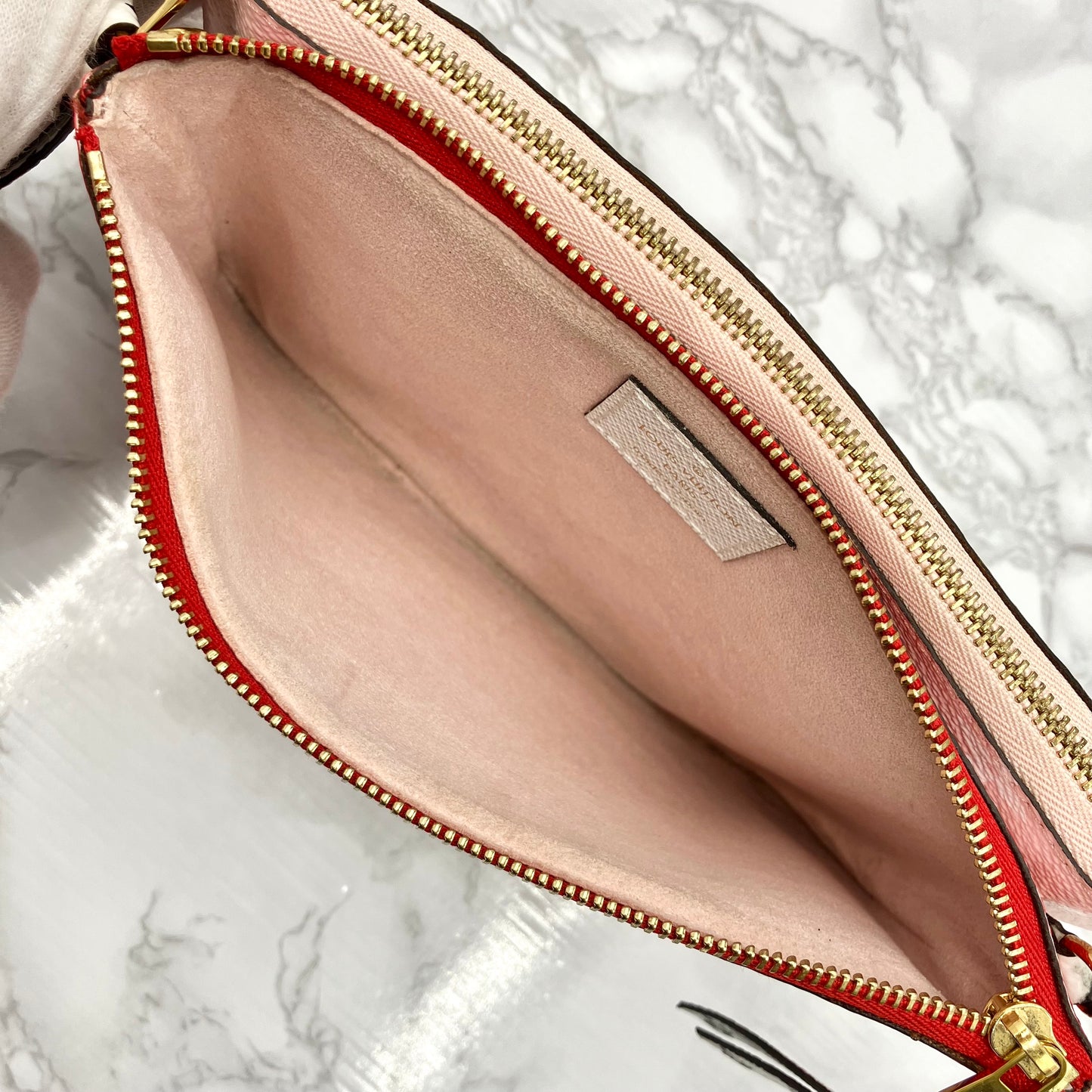 LOUIS VUITTON Pochette Double Zip