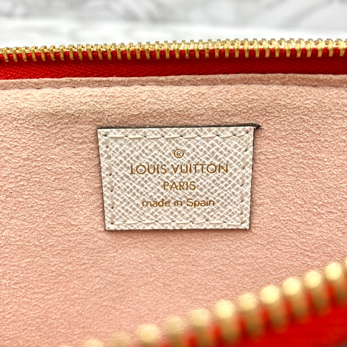 LOUIS VUITTON Pochette Double Zip