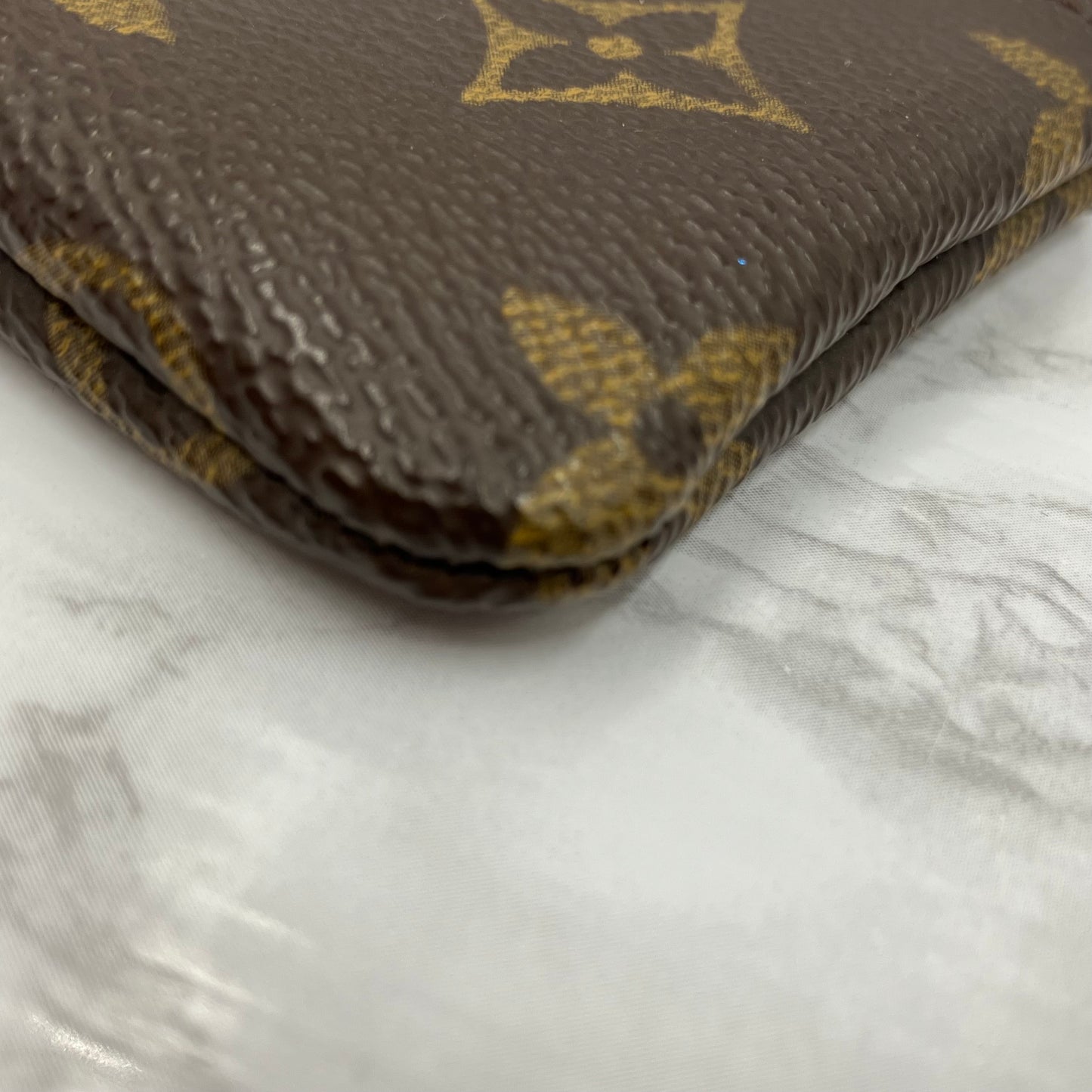 LOUIS VUITTON Monogram Cle