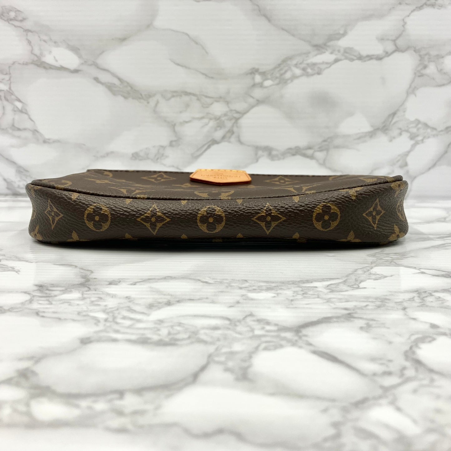 LOUIS VUITTON Multi Pochette