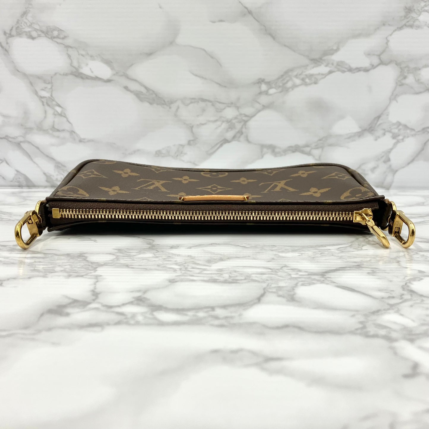 LOUIS VUITTON Multi Pochette