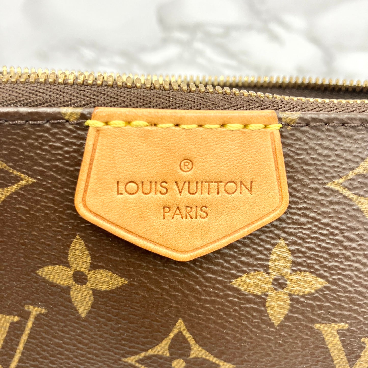 LOUIS VUITTON Multi Pochette