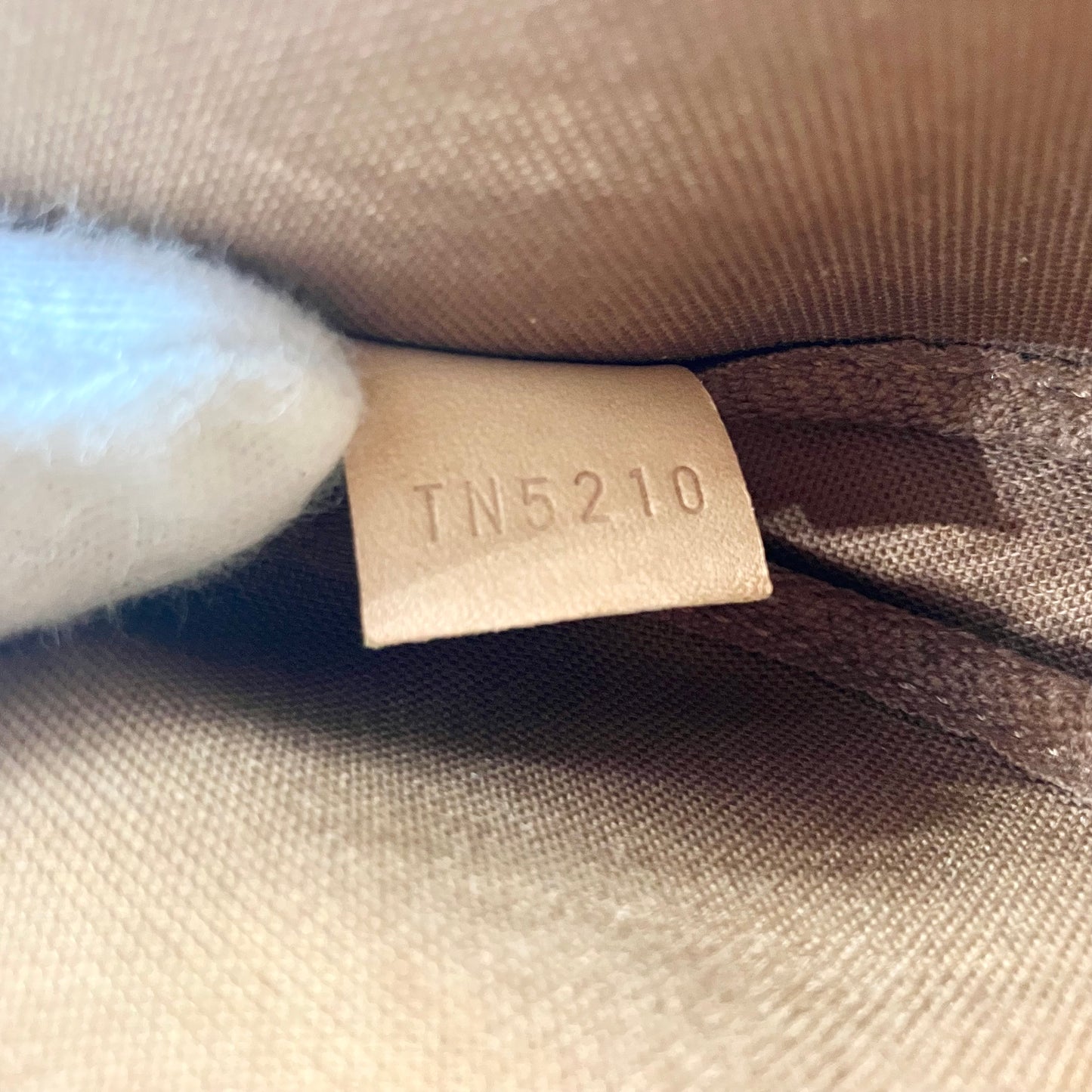 LOUIS VUITTON Multi Pochette