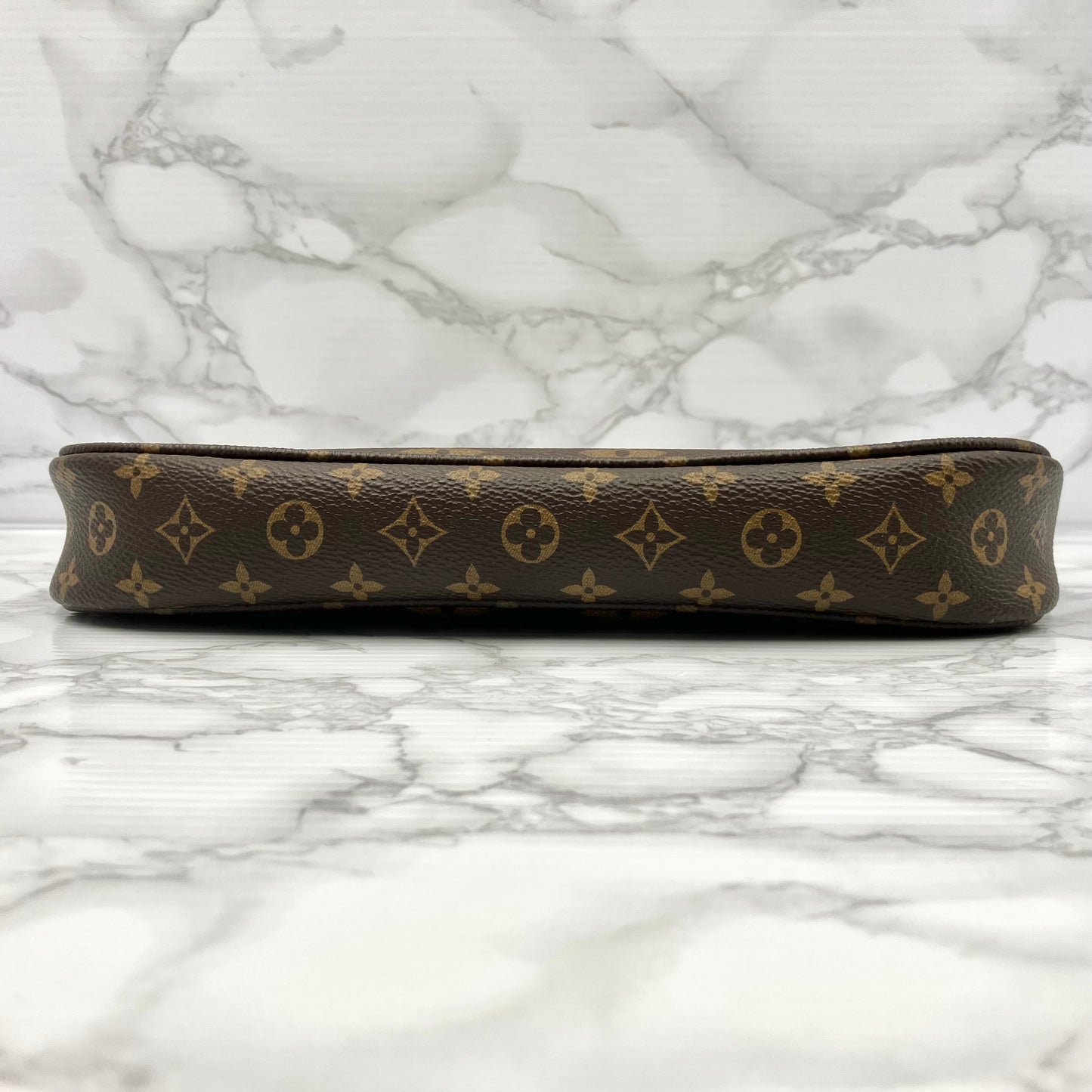 LOUIS VUITTON Multi Pochette