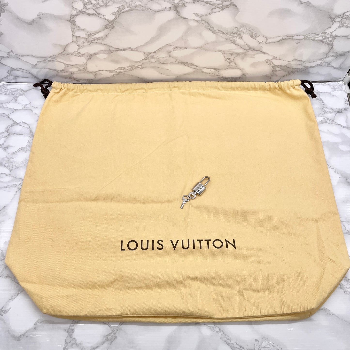 LOUIS VUITTON Graphite Keepall 55 Bandouliere
