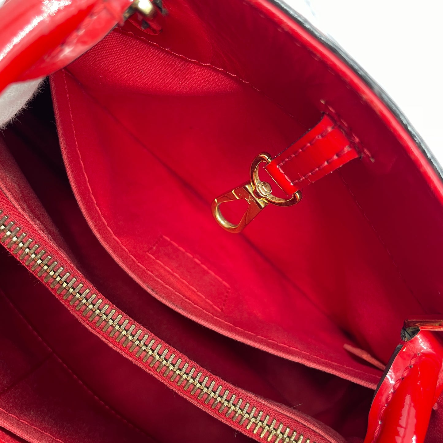 LOUIS VUITTON Vernis Montaigne BB