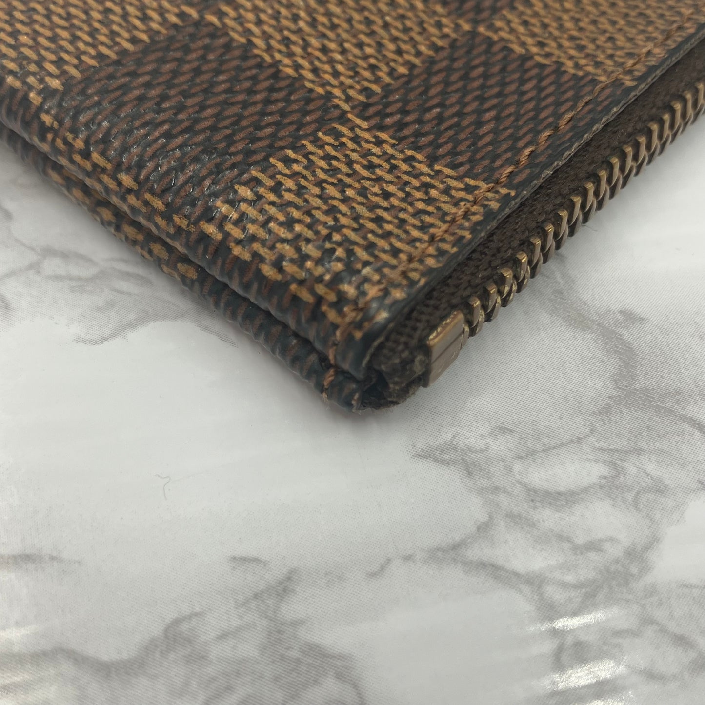 LOUIS VUITTON Damier Cle