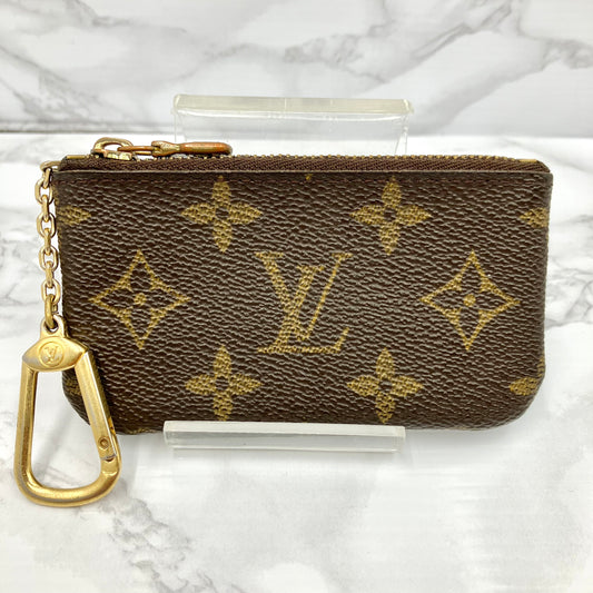 LOUIS VUITTON Monogram Cle