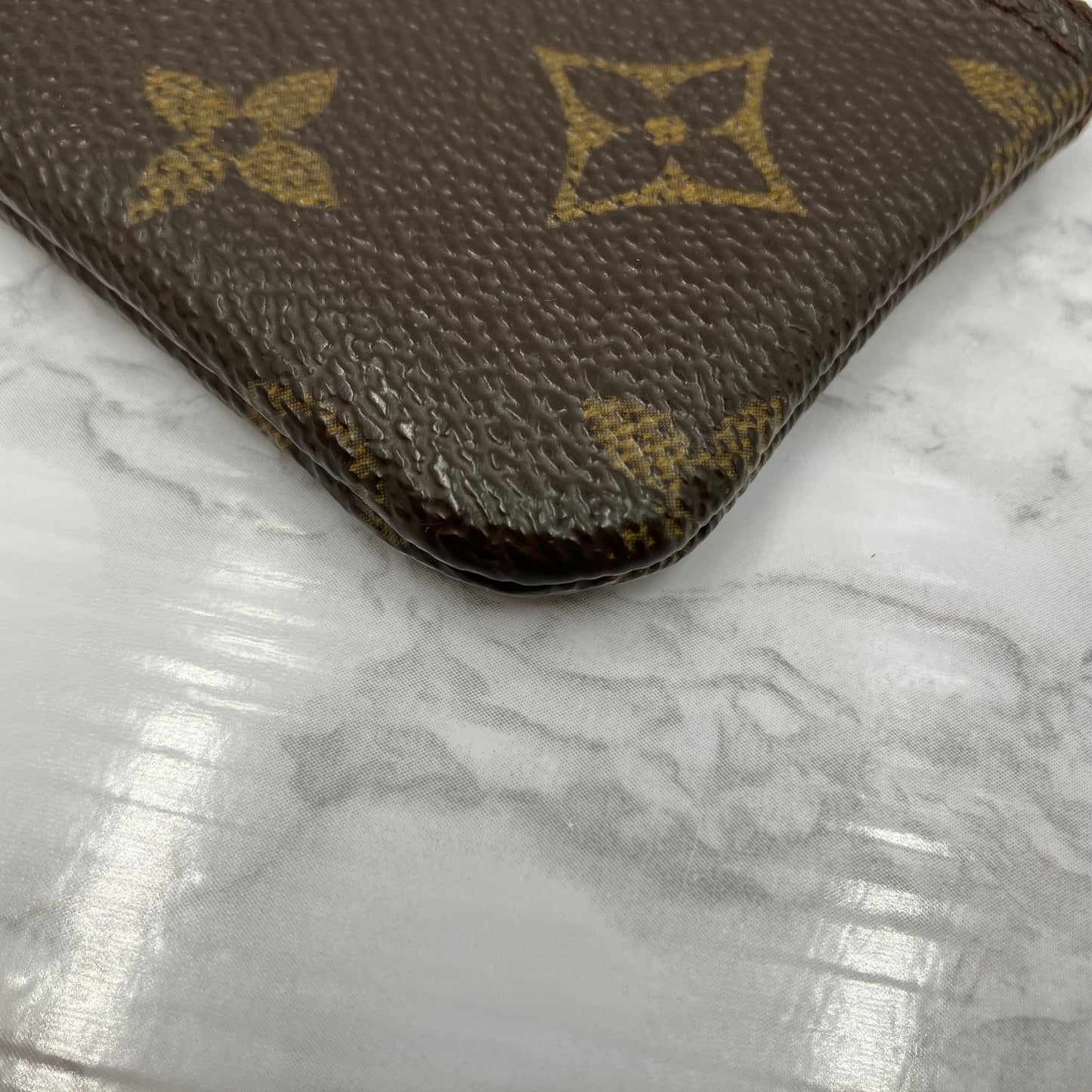 LOUIS VUITTON Monogram Cle