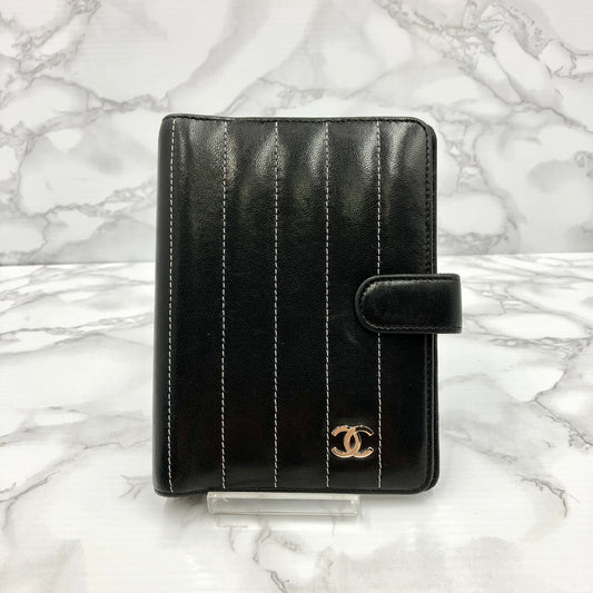 CHANEL New Mademoiselle Agenda