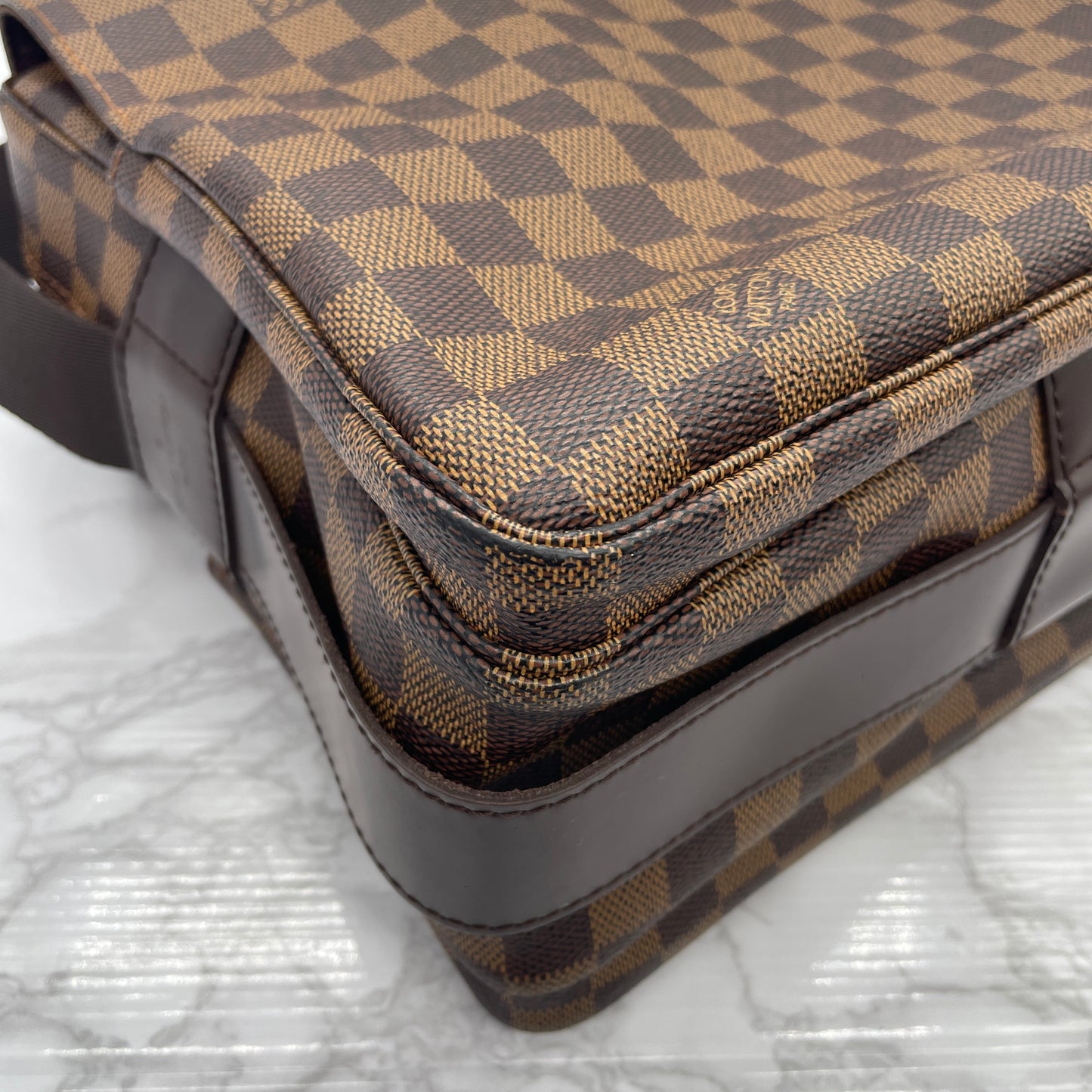 LOUIS VUITTON Damier Naviglio