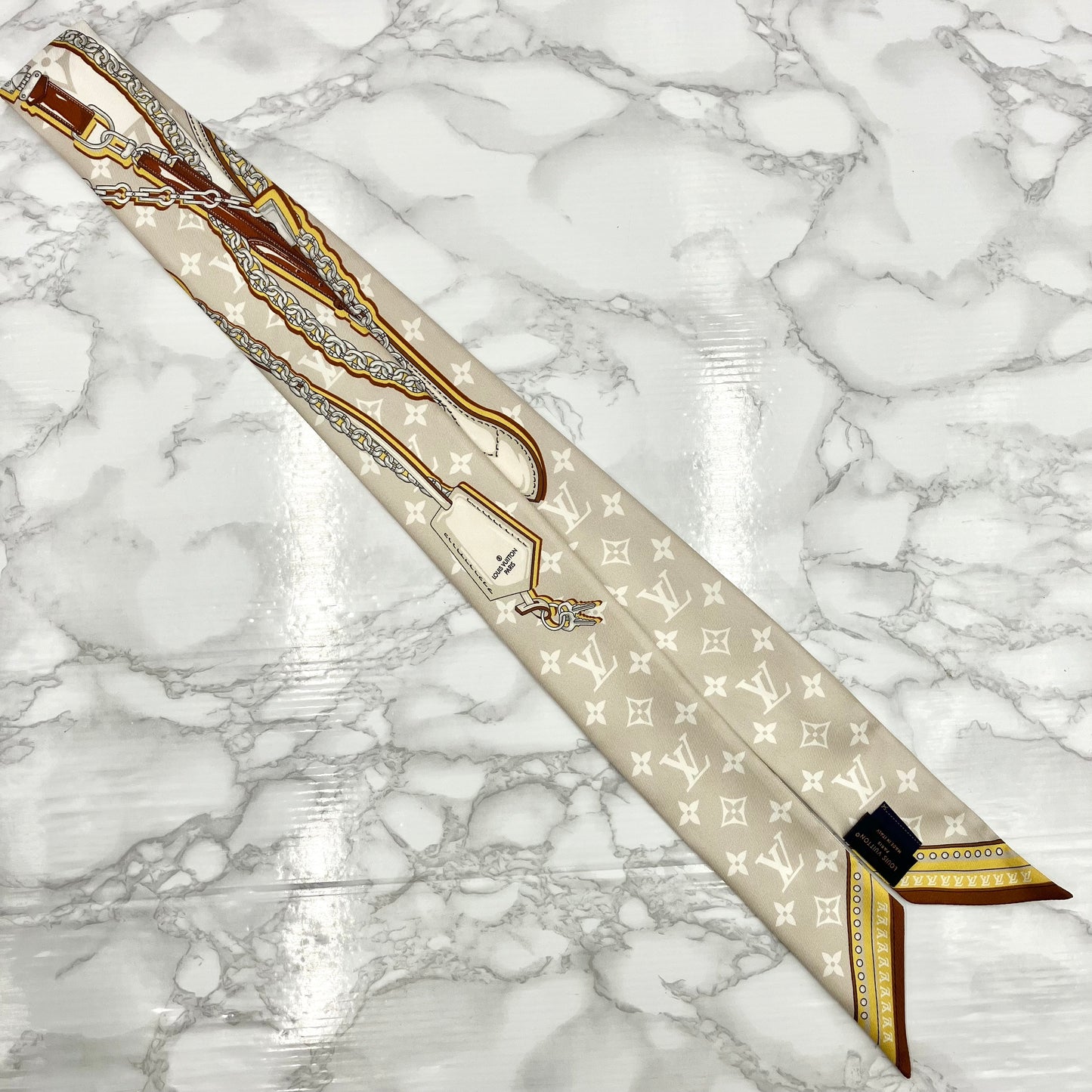 LOUIS VUITTON Twilly