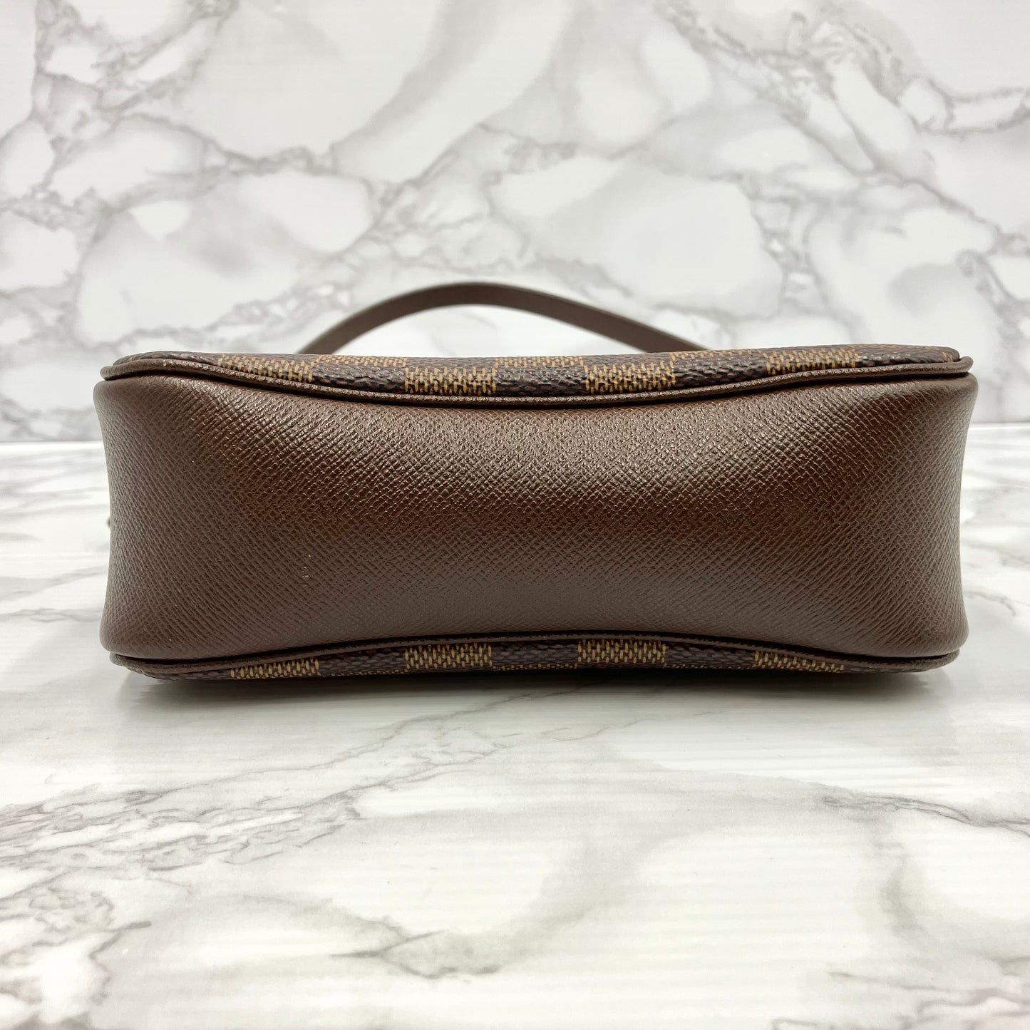 LOUIS VUITTON Damier Pouch