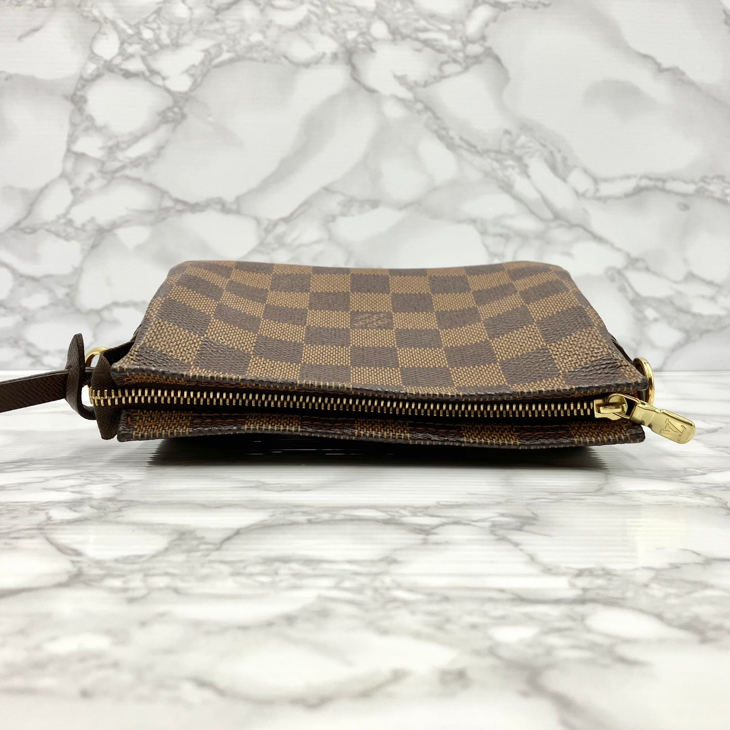 LOUIS VUITTON Damier Pouch