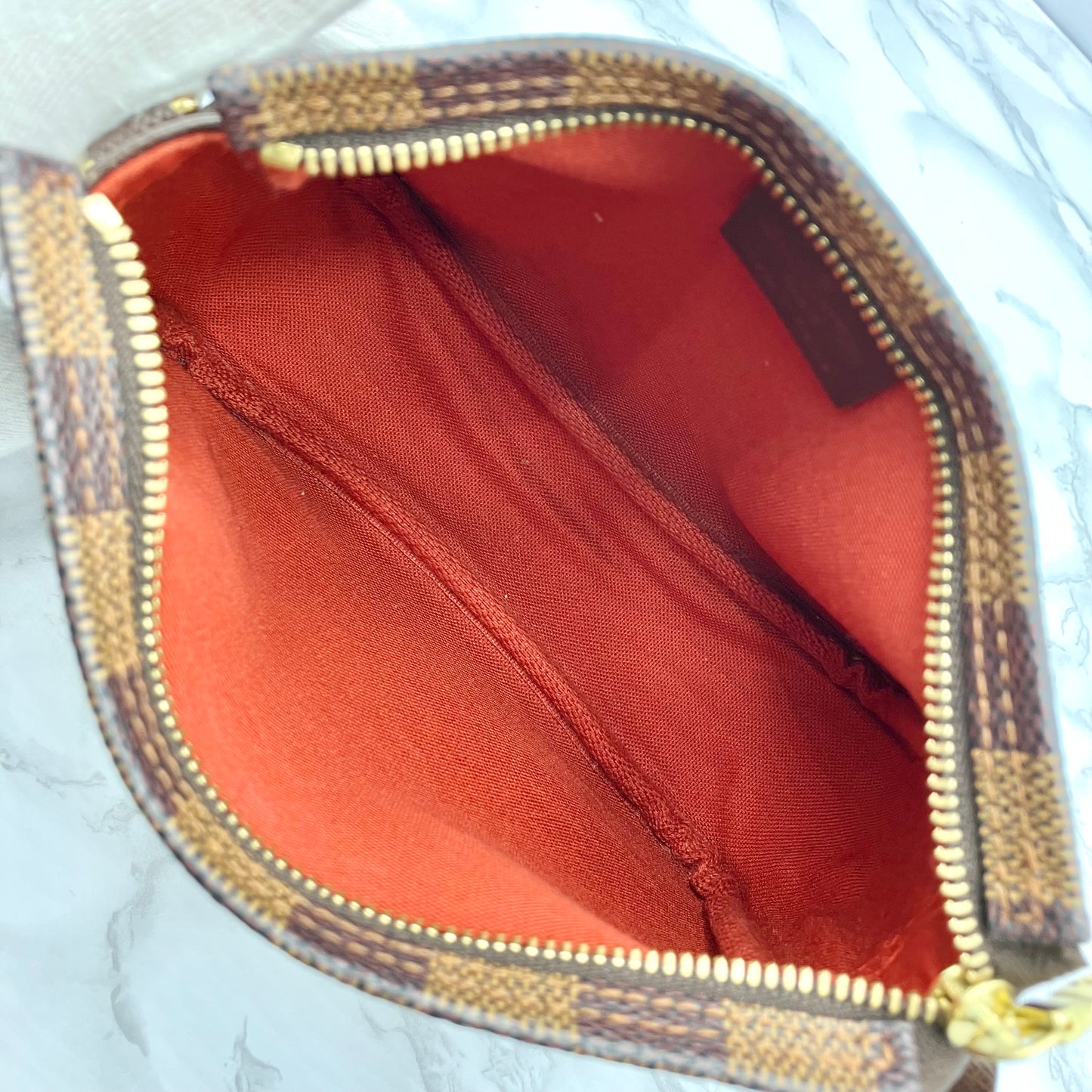 LOUIS VUITTON Damier Pouch