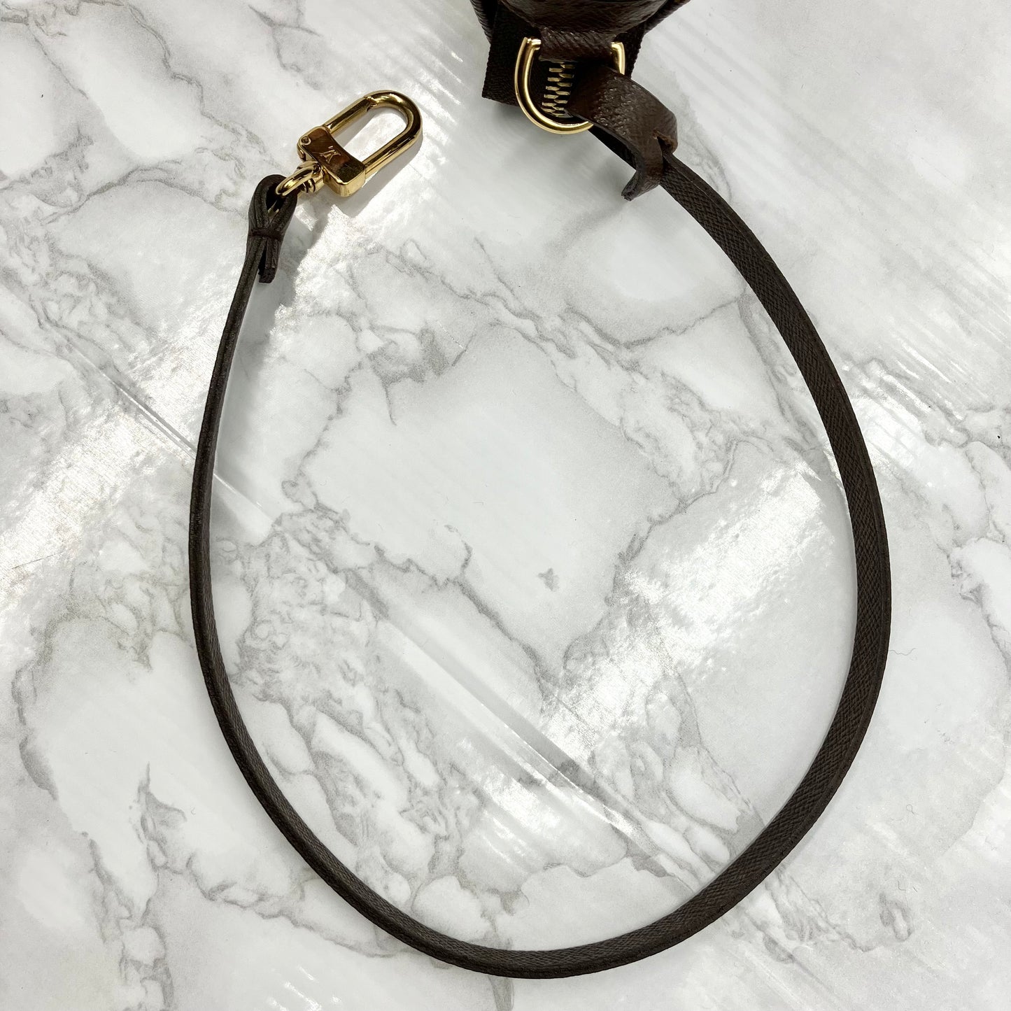 LOUIS VUITTON Damier Pouch