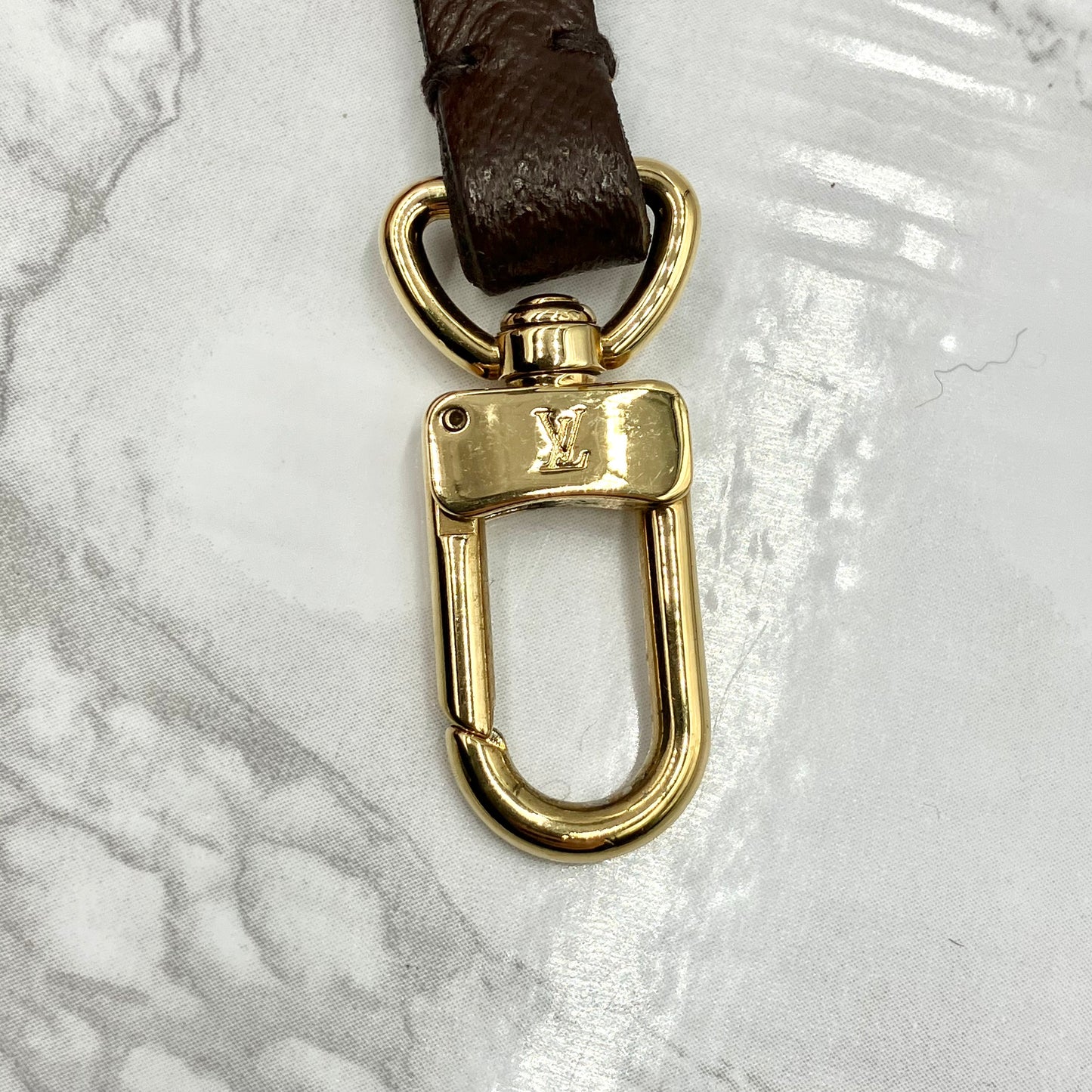 LOUIS VUITTON Damier Pouch