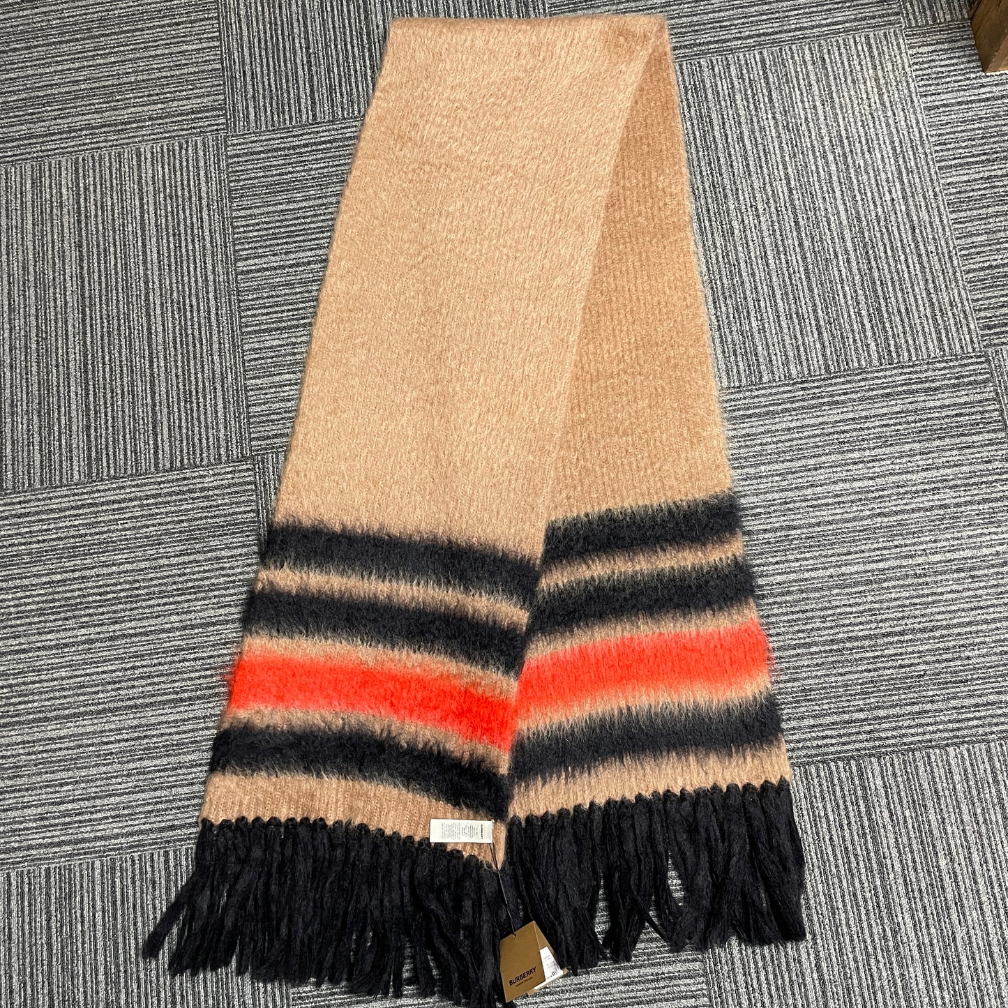 BURBERRY Scarf