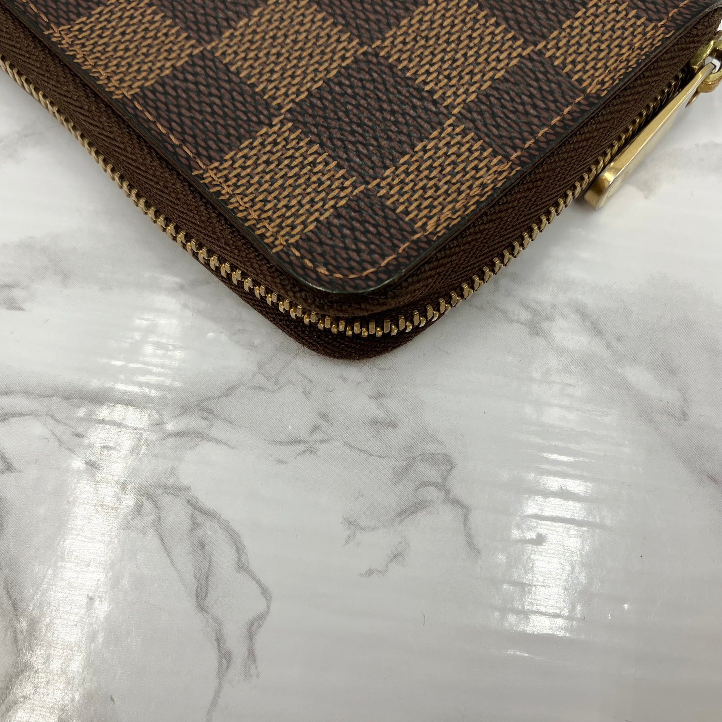 LOUIS VUITTON Damier coin purse