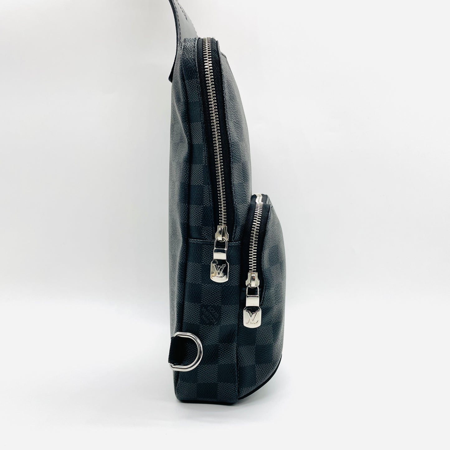 LOUIS VUITTON Graphite Avenue Sling