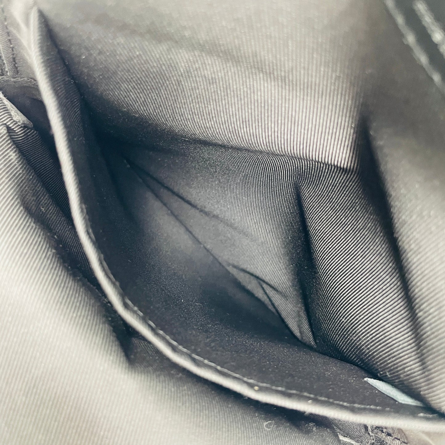 LOUIS VUITTON Graphite Avenue Sling