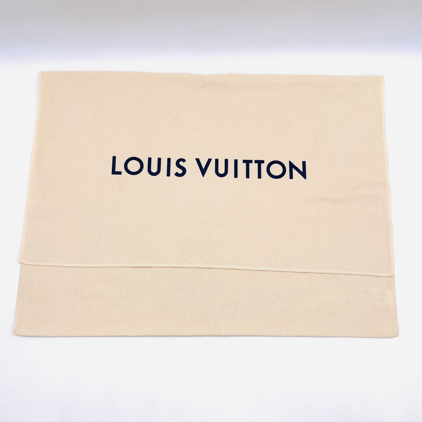 LOUIS VUITTON Graphite Avenue Sling