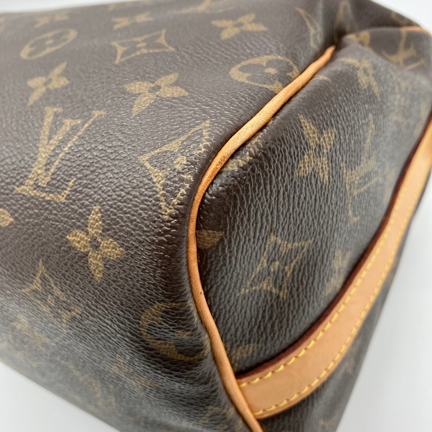 LOUIS VUITTON Monogram Speedy 25 Bandouliere