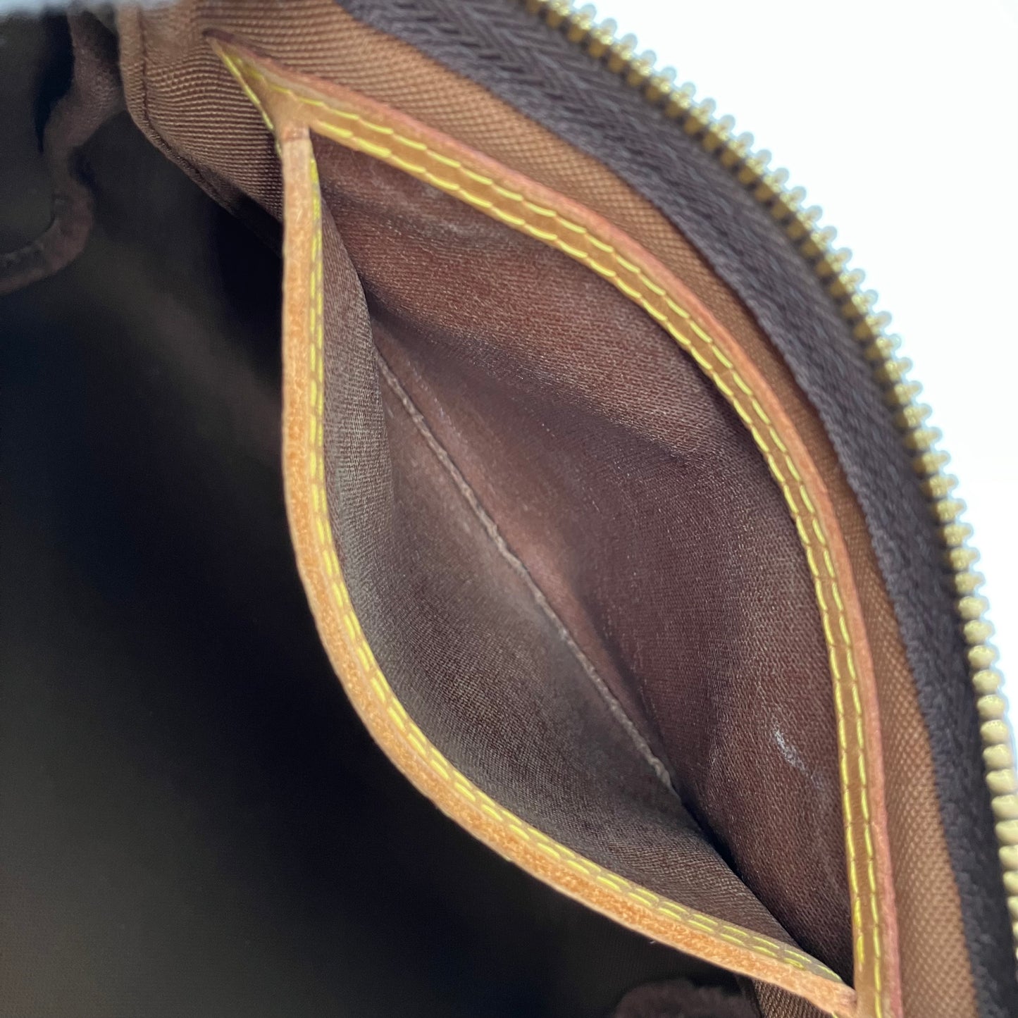 LOUIS VUITTON Monogram Speedy 25 Bandouliere