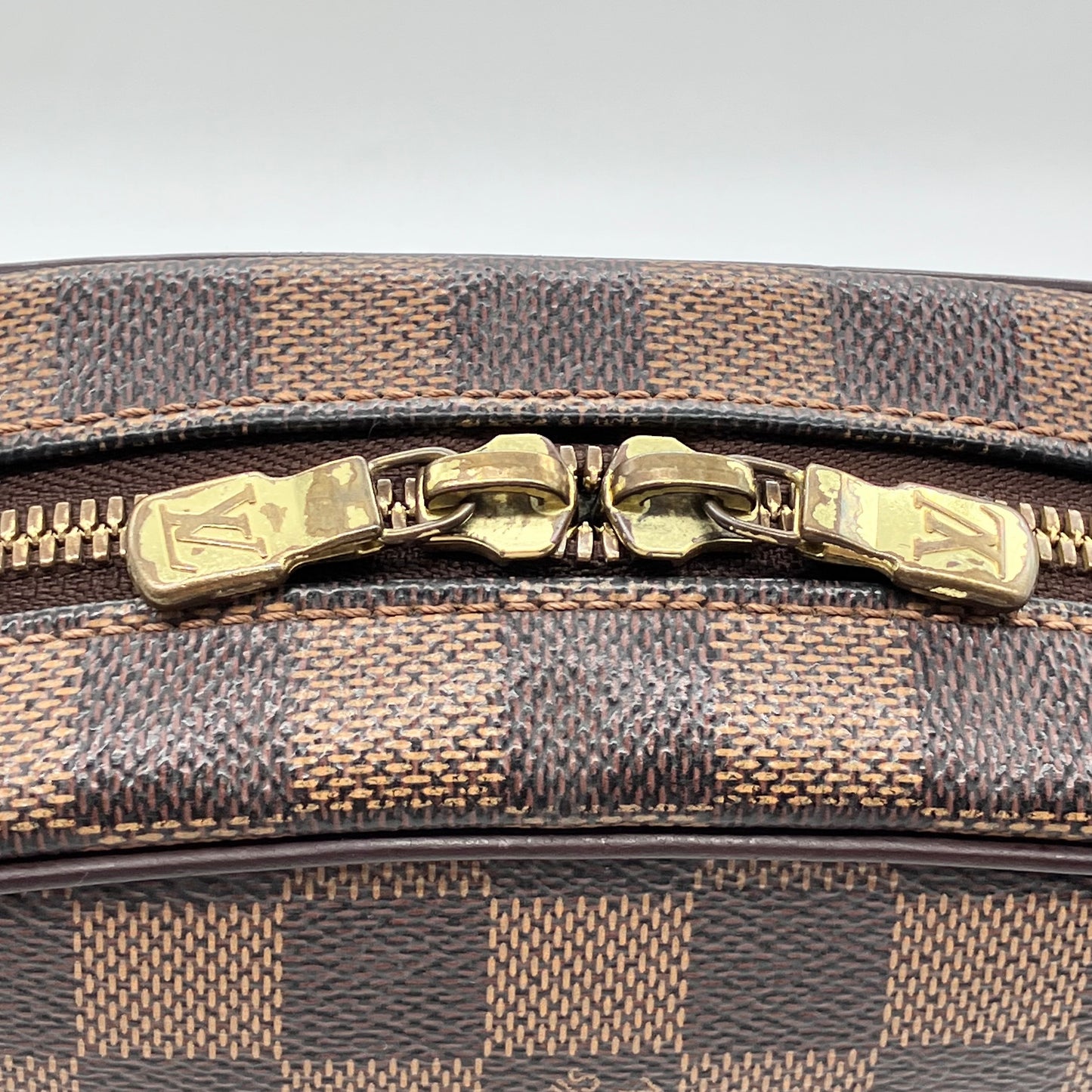 LOUIS VUITTON Damier Ipanema PM