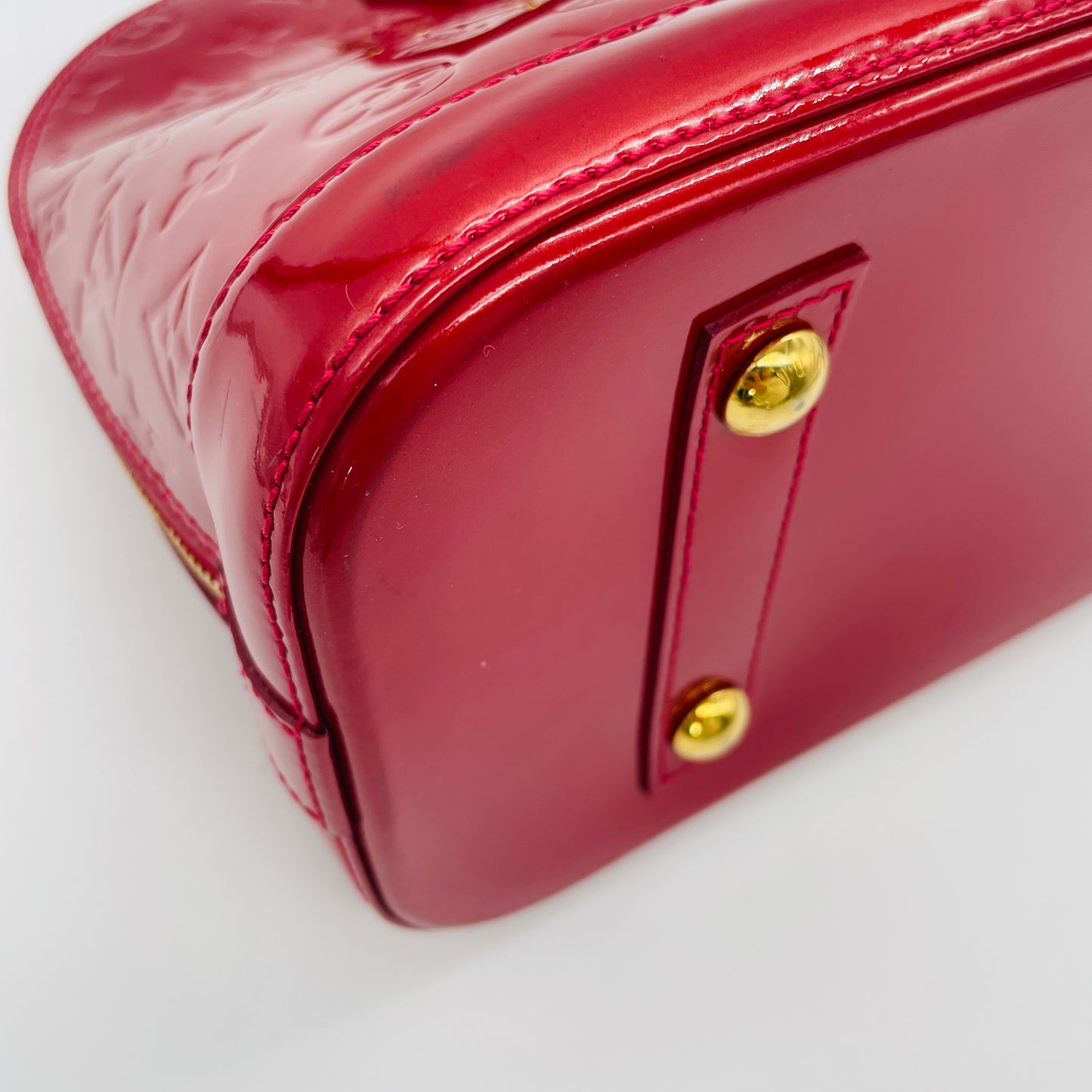 LOUIS VUITTON Vernis Alma PM