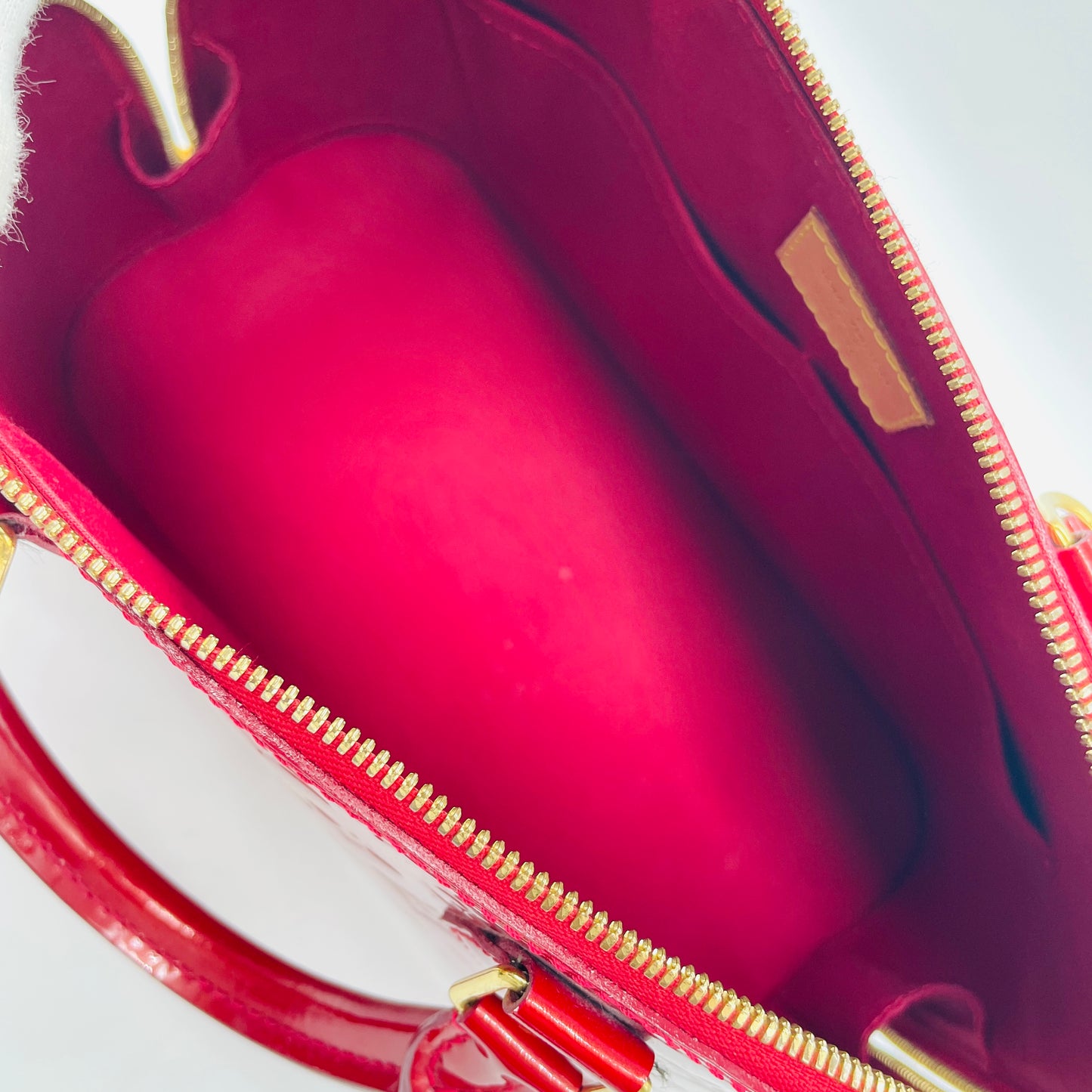 LOUIS VUITTON Vernis Alma PM