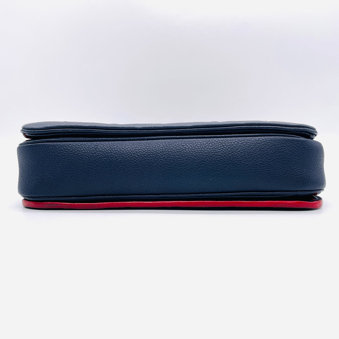 LOUIS VUITTON Amplant Metis