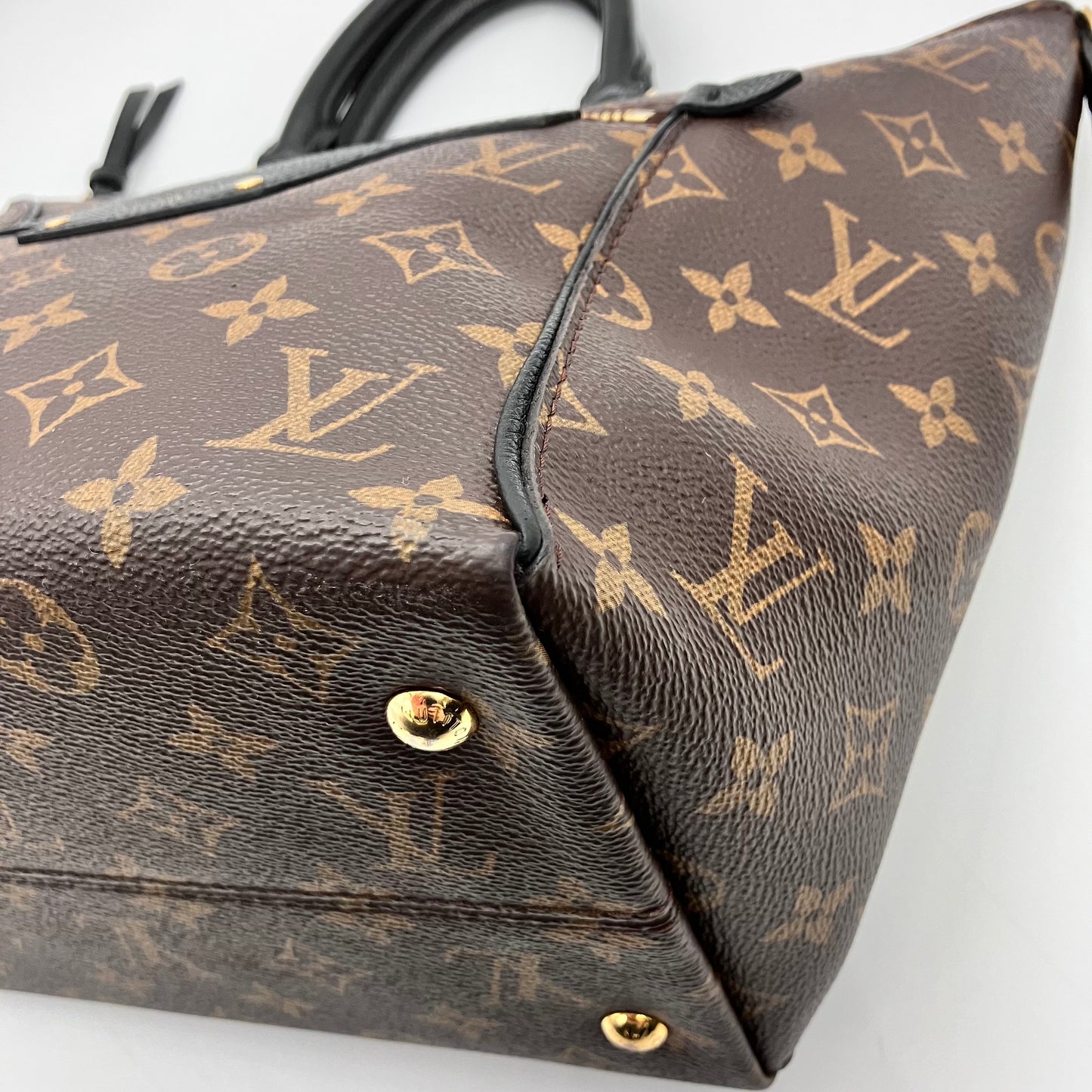 LOUIS VUITTON Tournelle PM