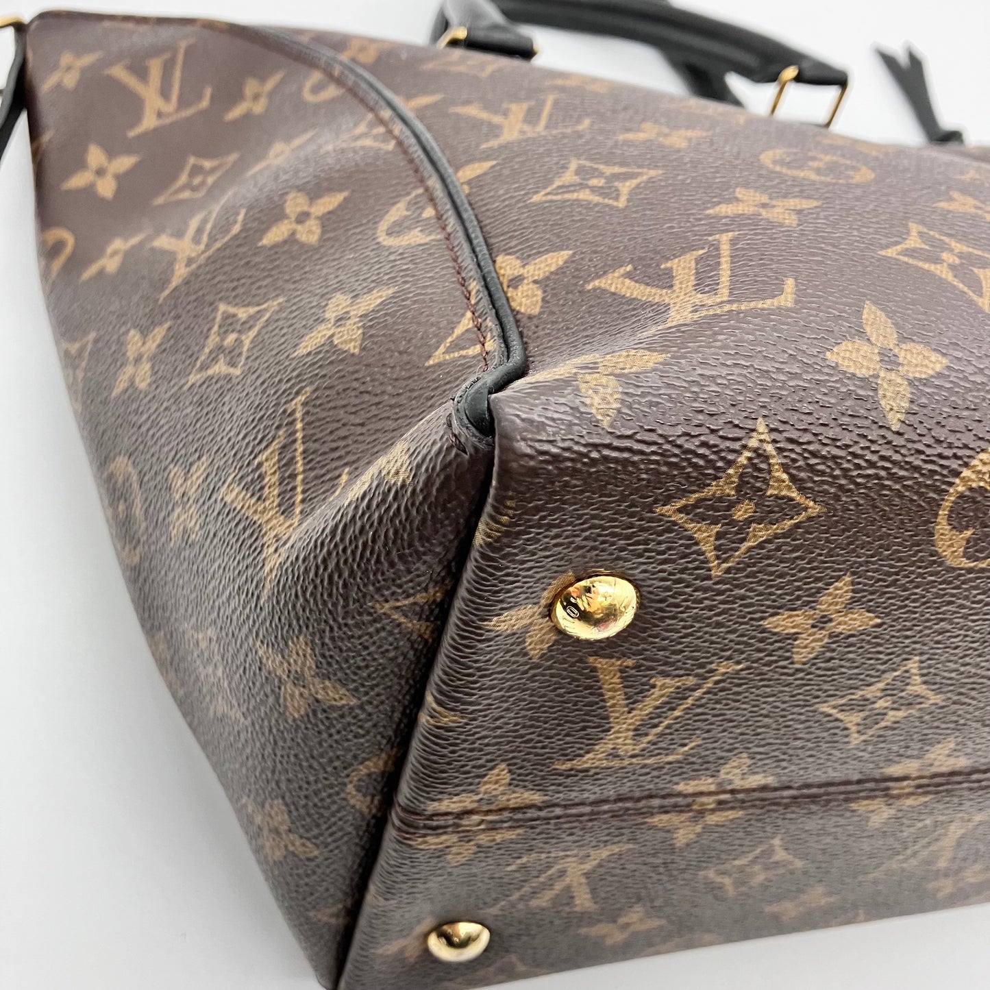 LOUIS VUITTON Tournelle PM