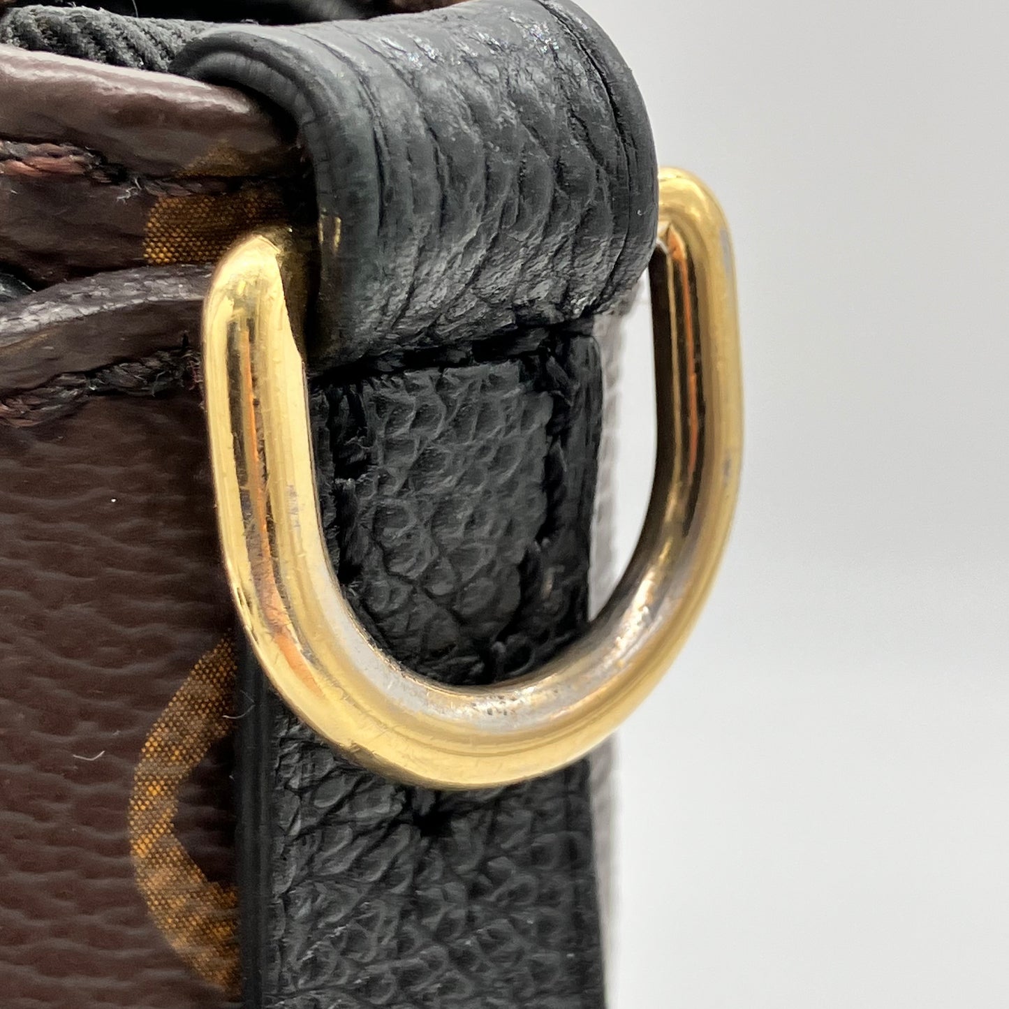 LOUIS VUITTON Tournelle PM