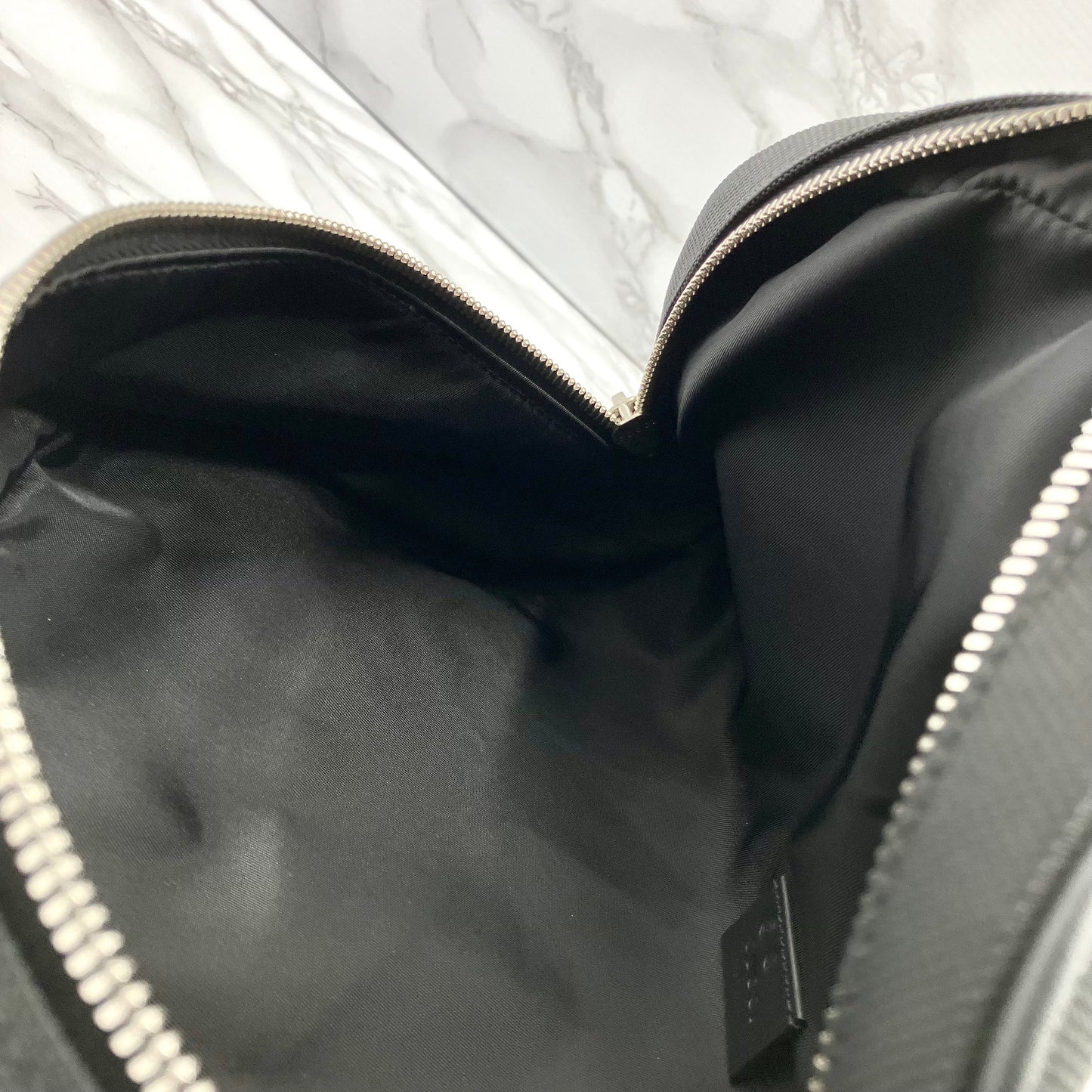 GUCCI Sherry Line Body Bag