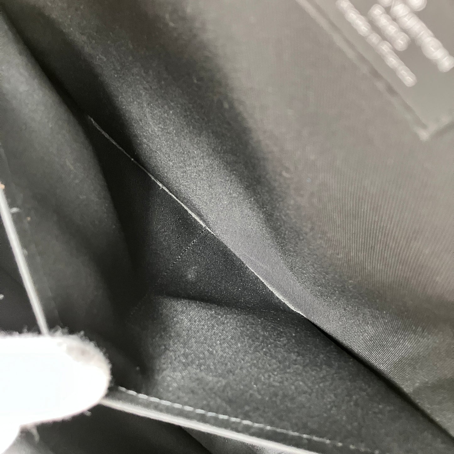 LOUIS VUITTON Damier Graphite Josh