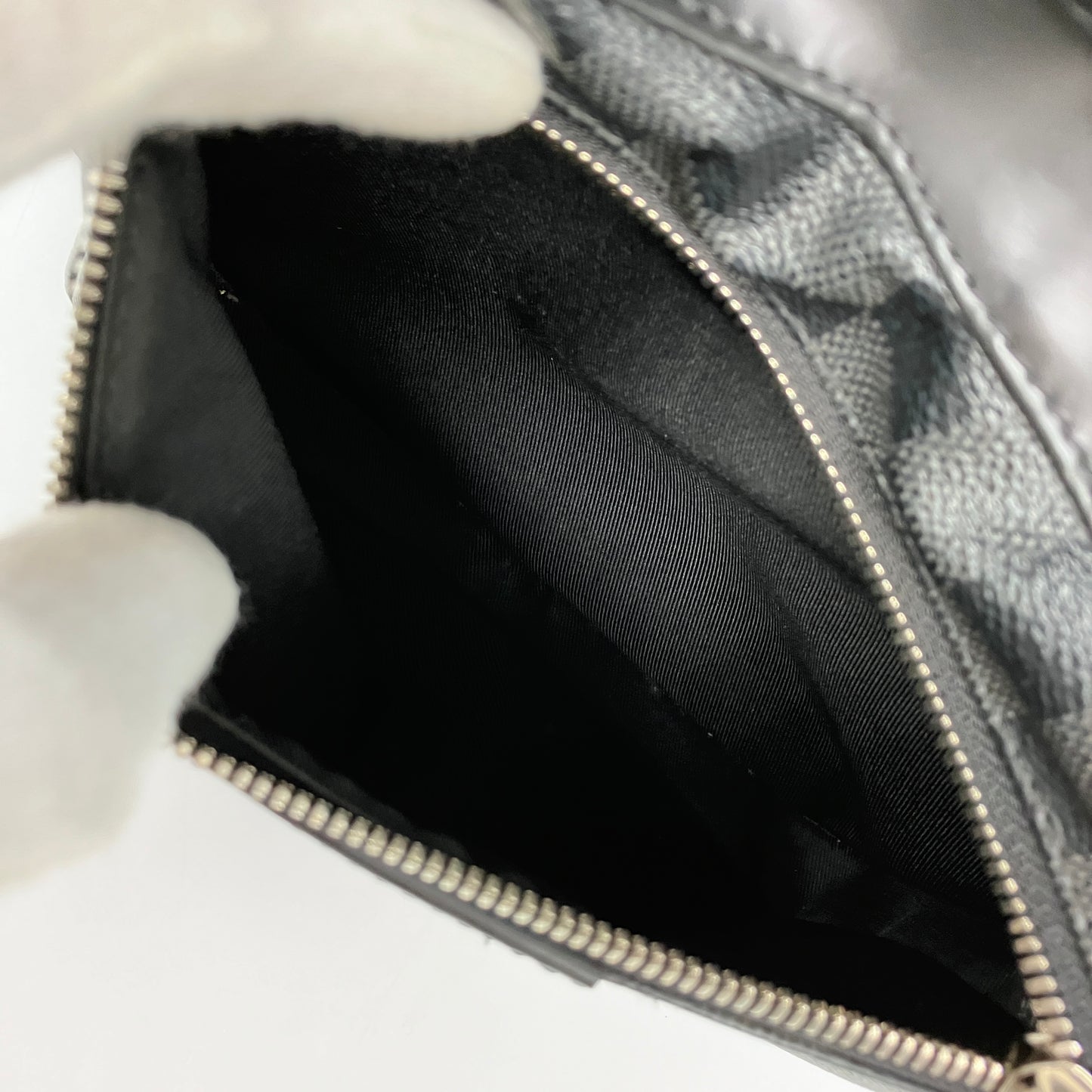 LOUIS VUITTON Damier Graphite Josh