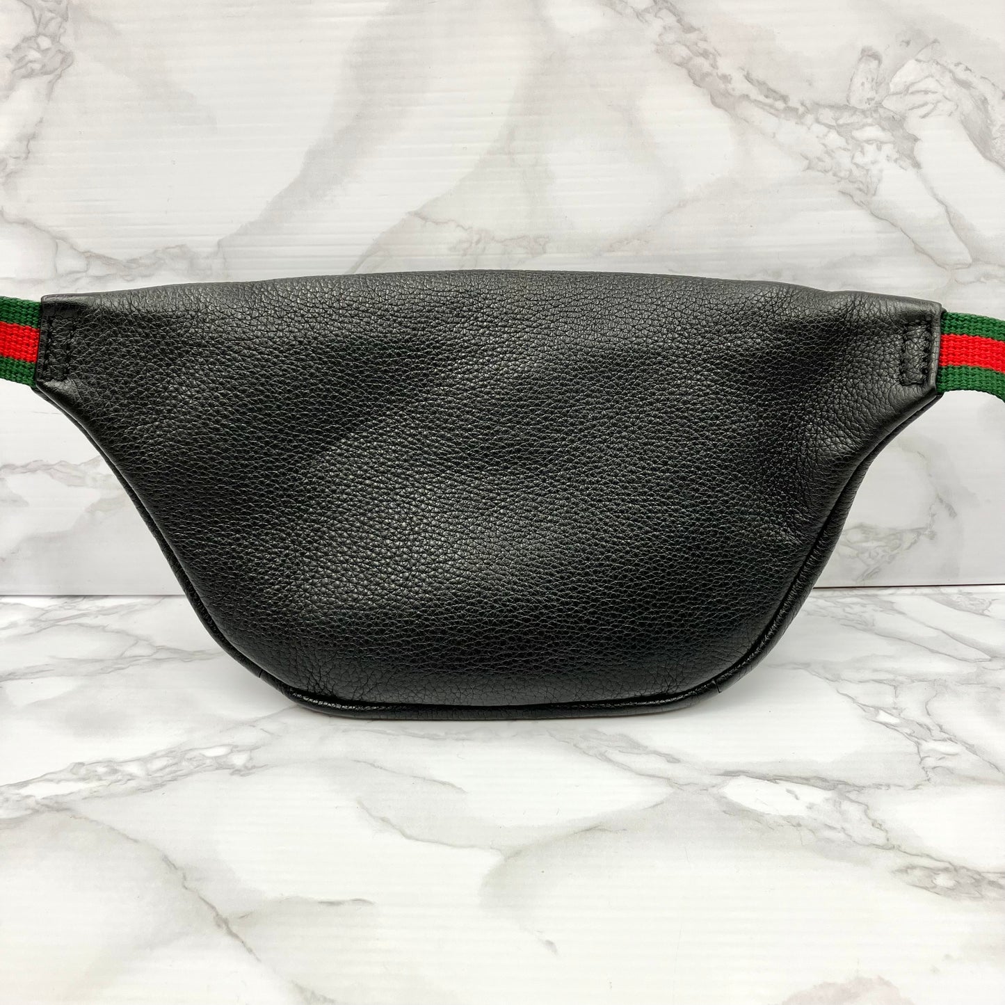 GUCCI Logo print body bag sherry line