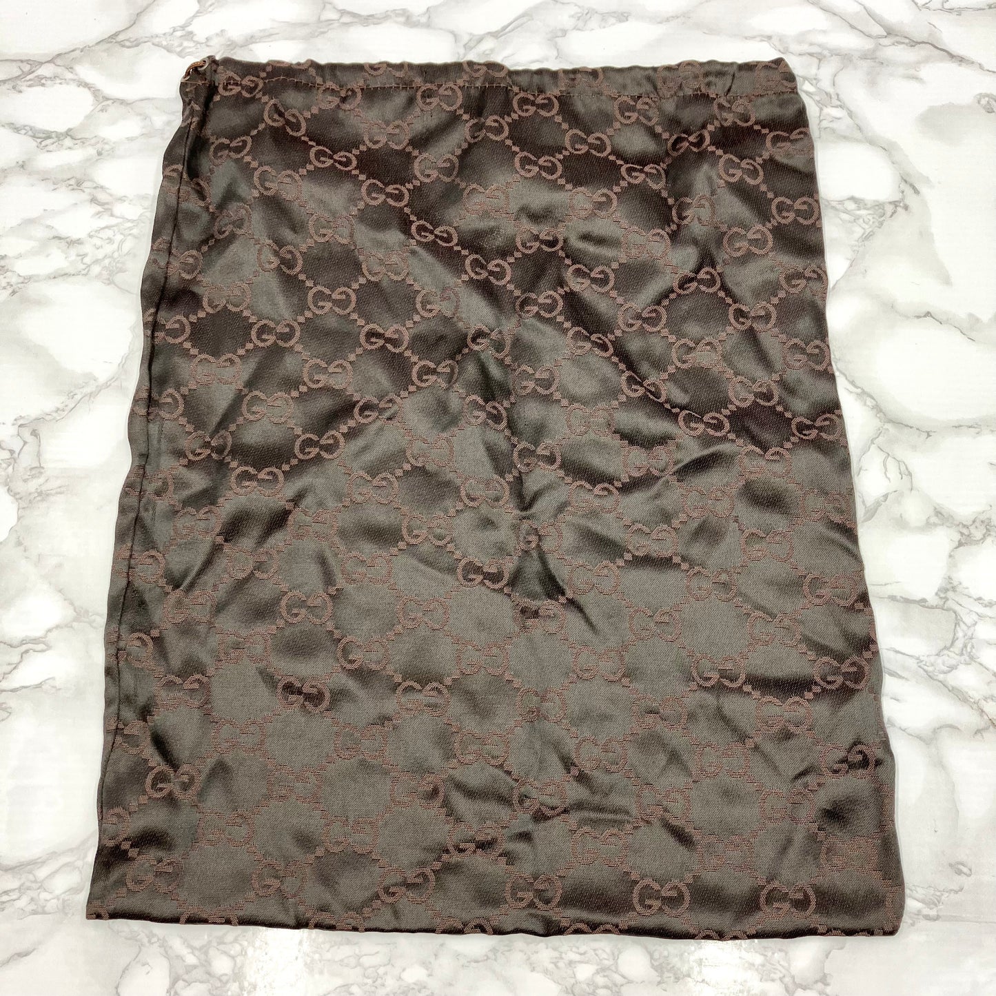 GUCCI Logo print body bag sherry line