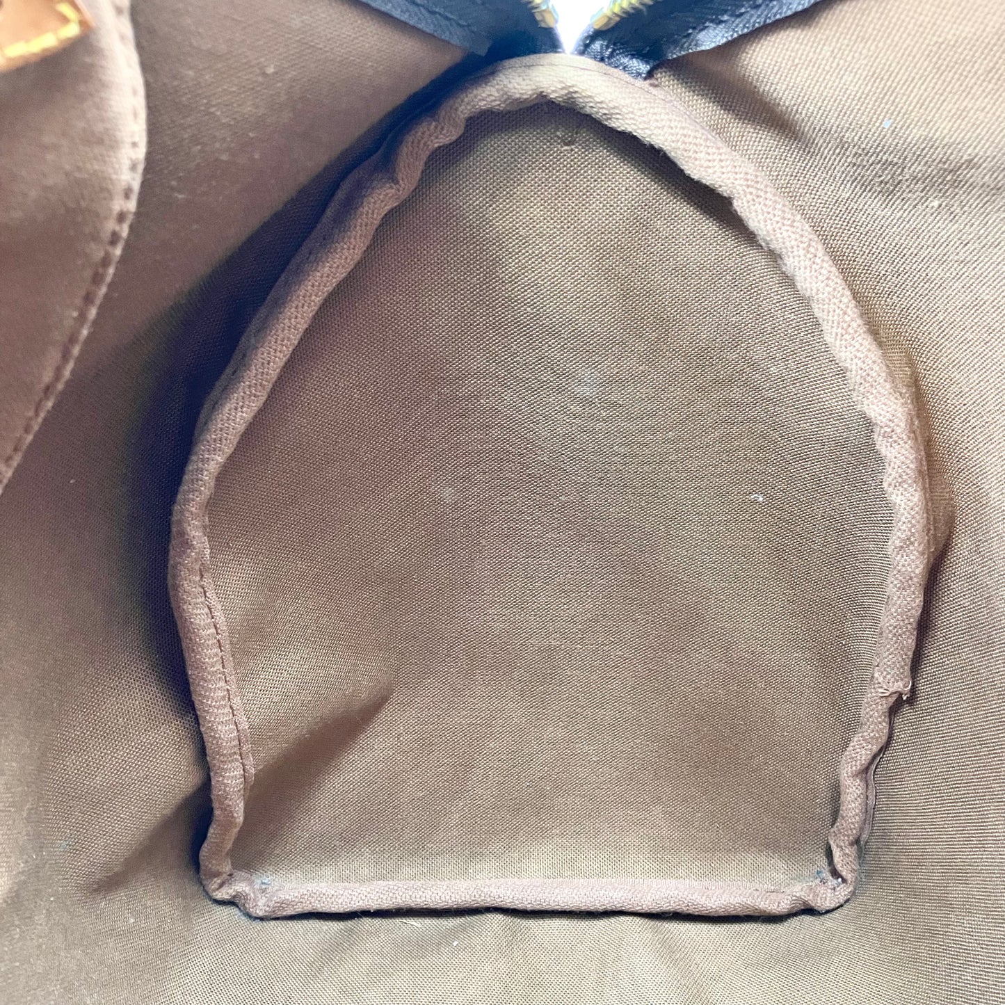 LOUIS VUITTON Monogram Speedy 35