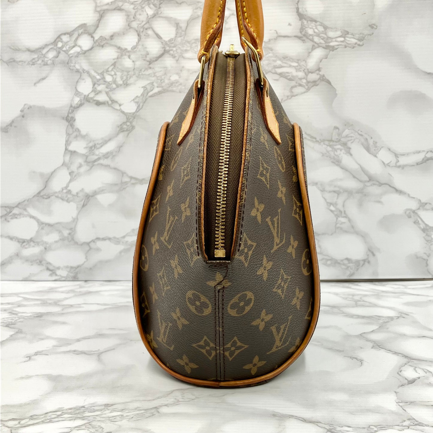 LOUIS VUITTON Monogram Ellipse PM