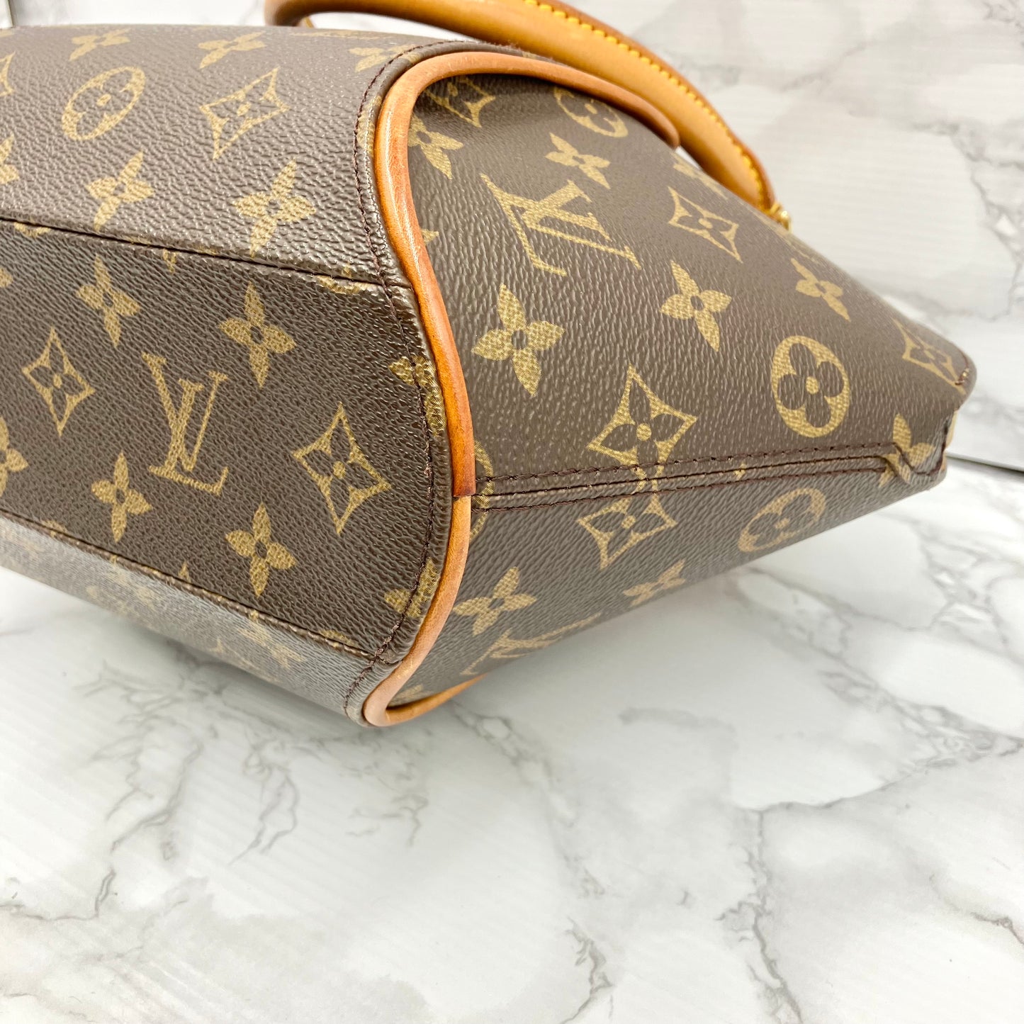 LOUIS VUITTON Monogram Ellipse PM