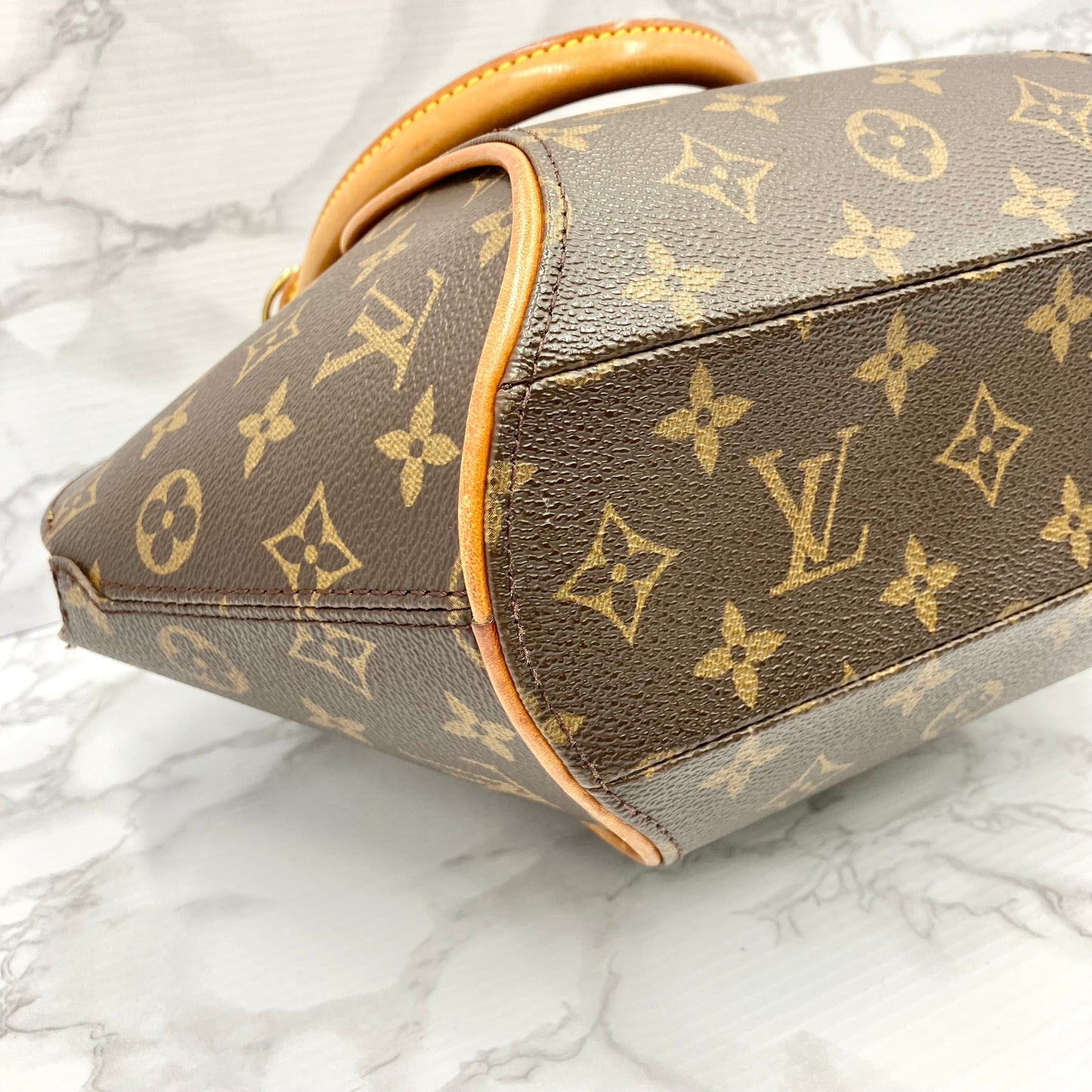 LOUIS VUITTON Monogram Ellipse PM