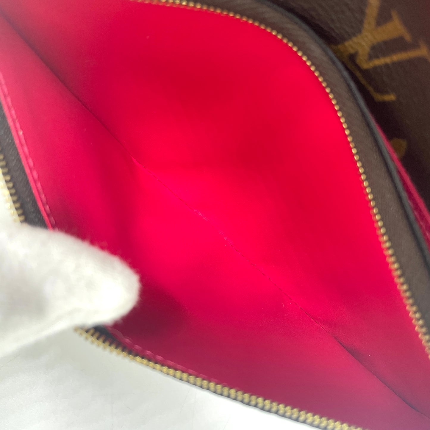 LOUIS VUITTON Pochette Weekend Summer Trunk