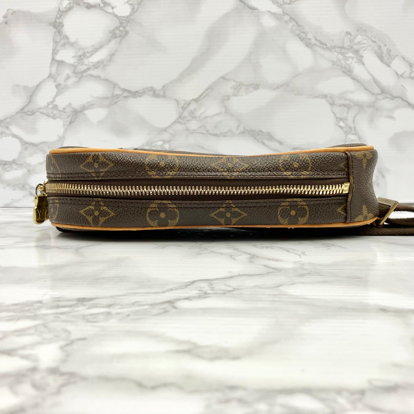 LOUIS VUITTON Monogram Pochette Gange