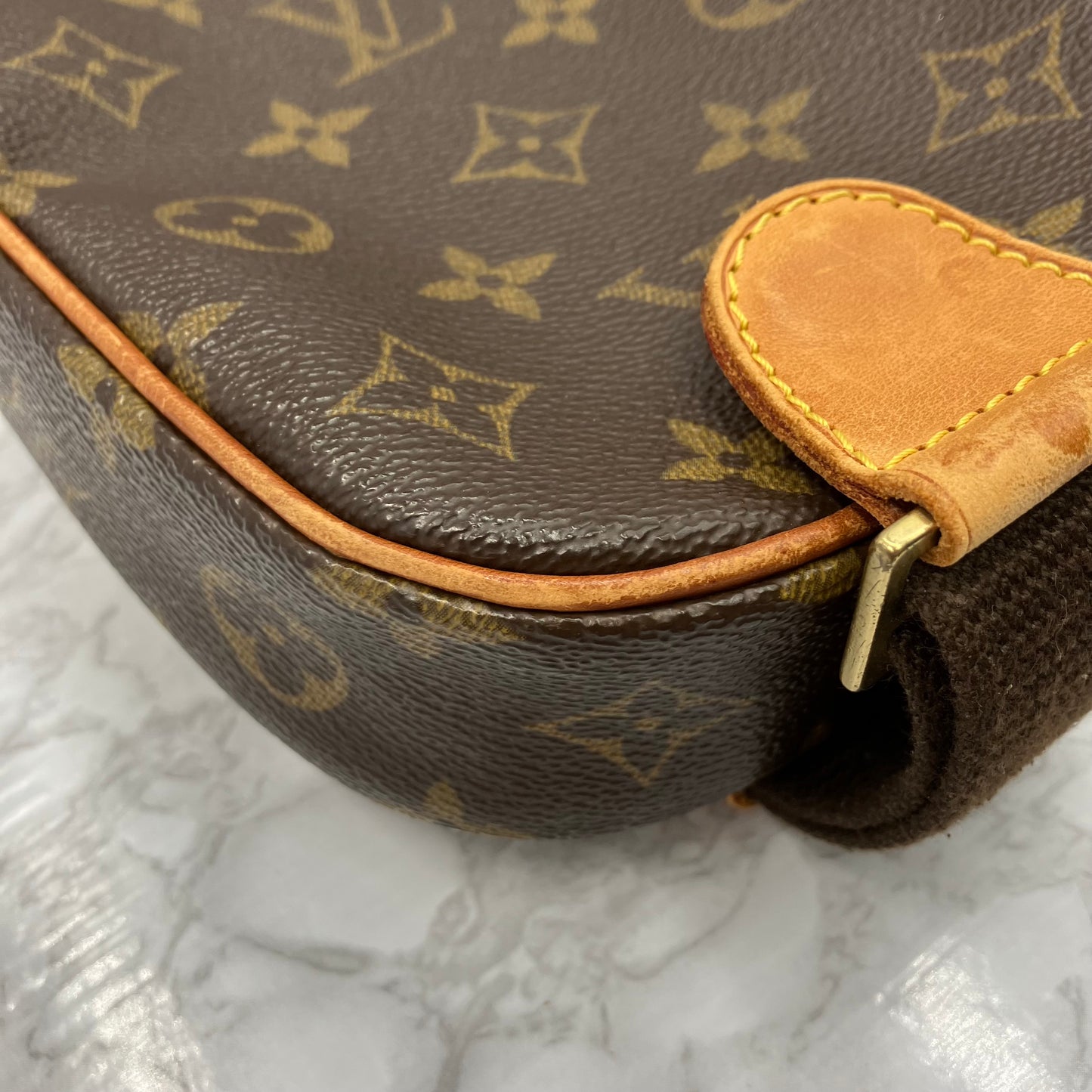 LOUIS VUITTON Monogram Pochette Gange