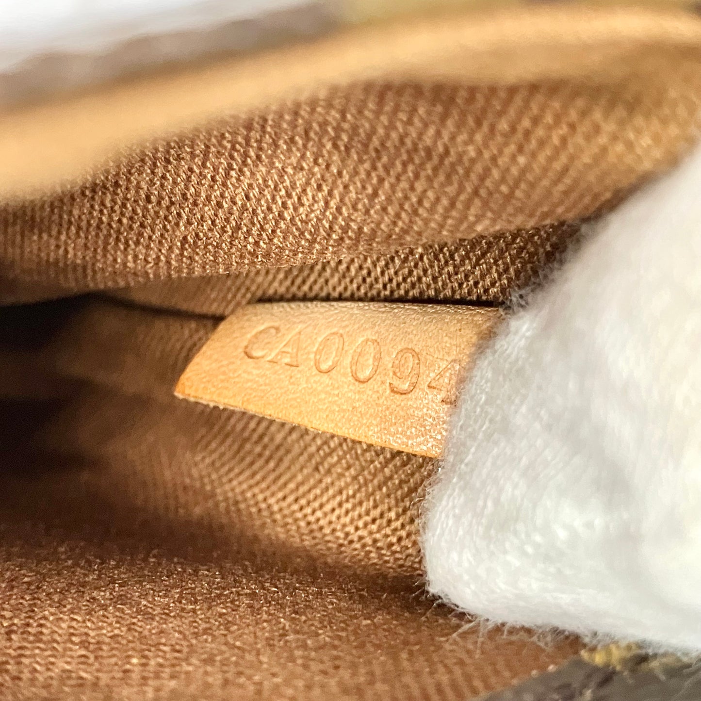 LOUIS VUITTON Monogram Pochette Gange