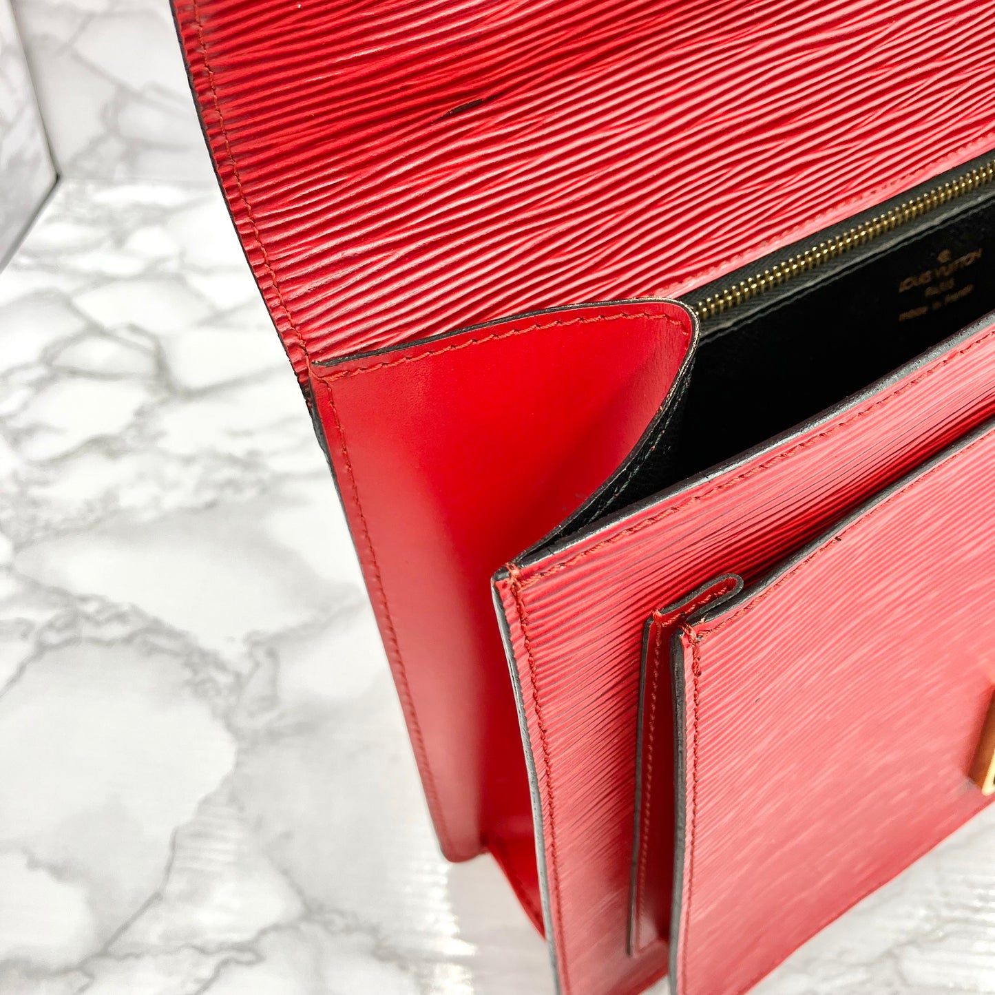 LOUIS VUITTON Epi Monceau