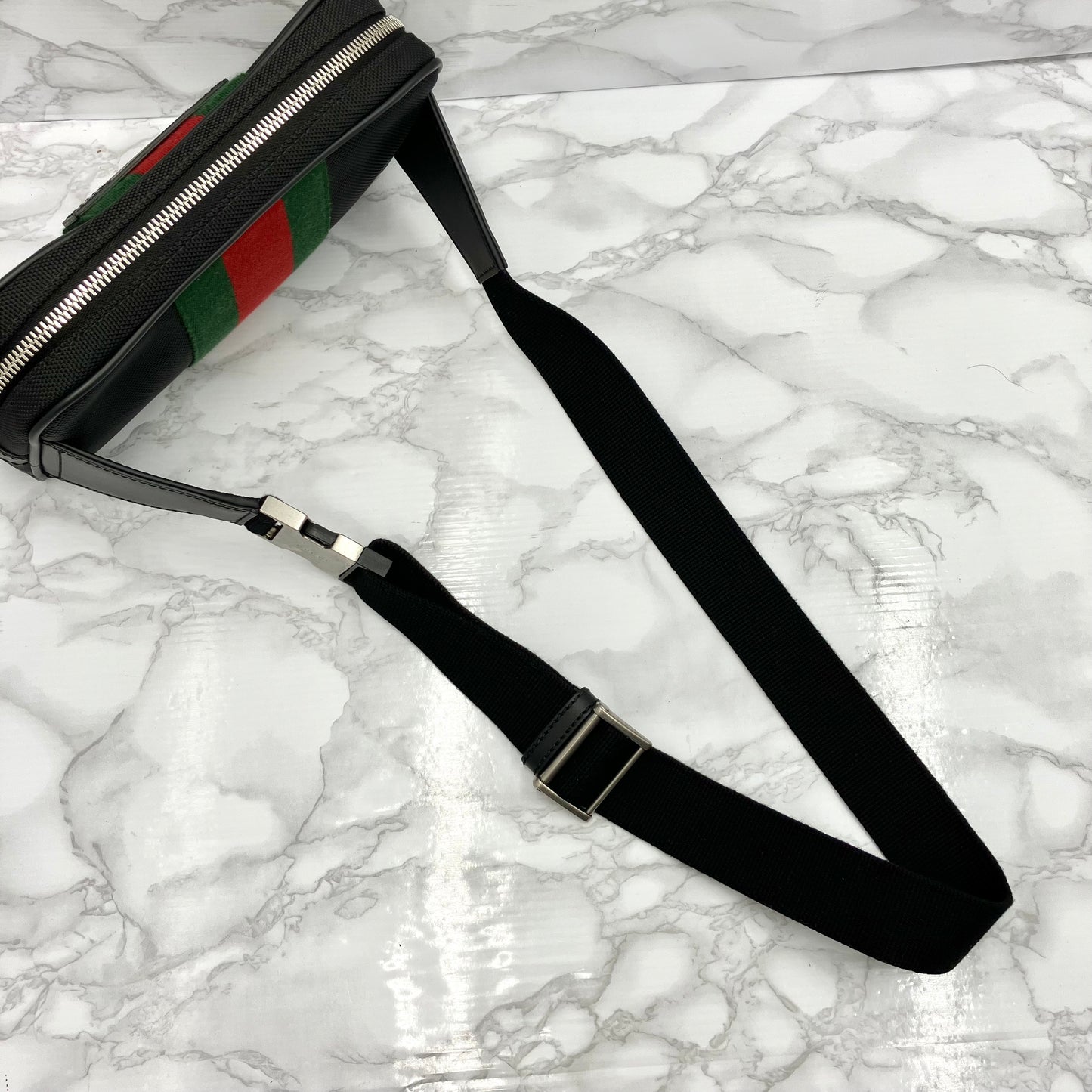 GUCCI Sherry Line Body Bag